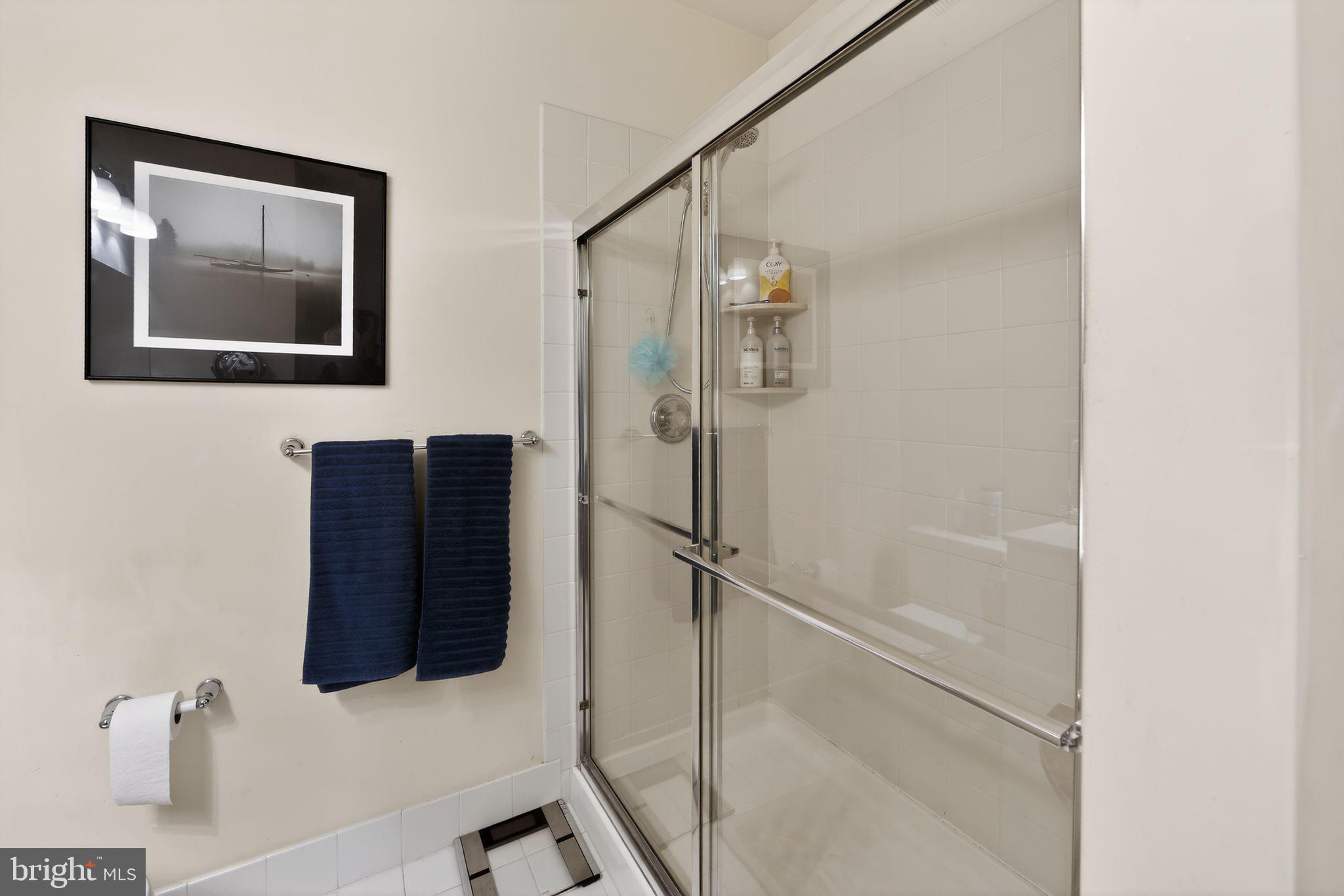 VILLAS AT LINFIELD - Residential