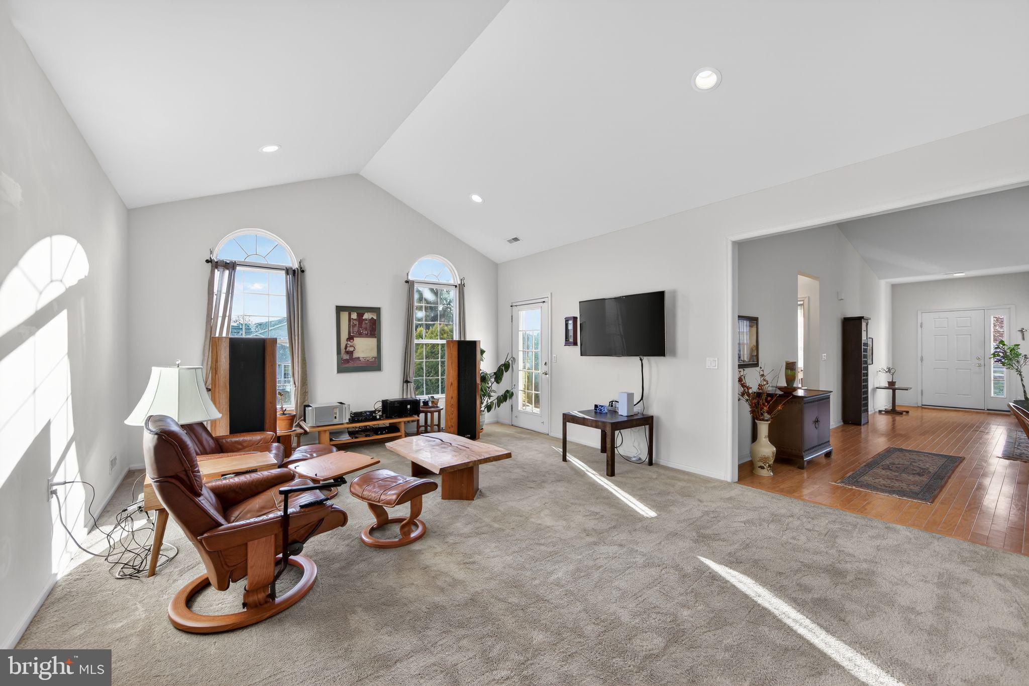 VILLAS AT LINFIELD - Residential