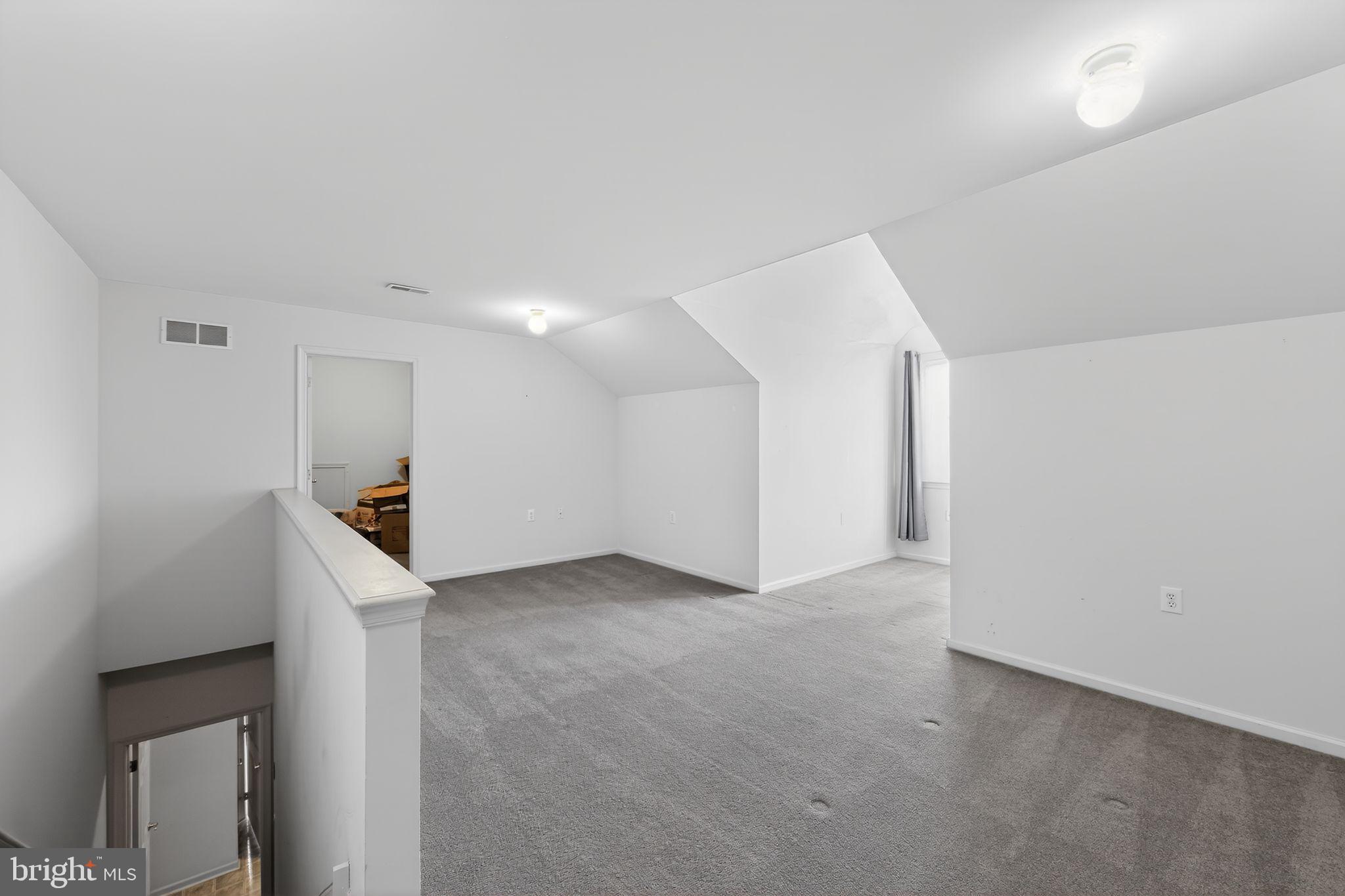 VILLAS AT LINFIELD - Residential