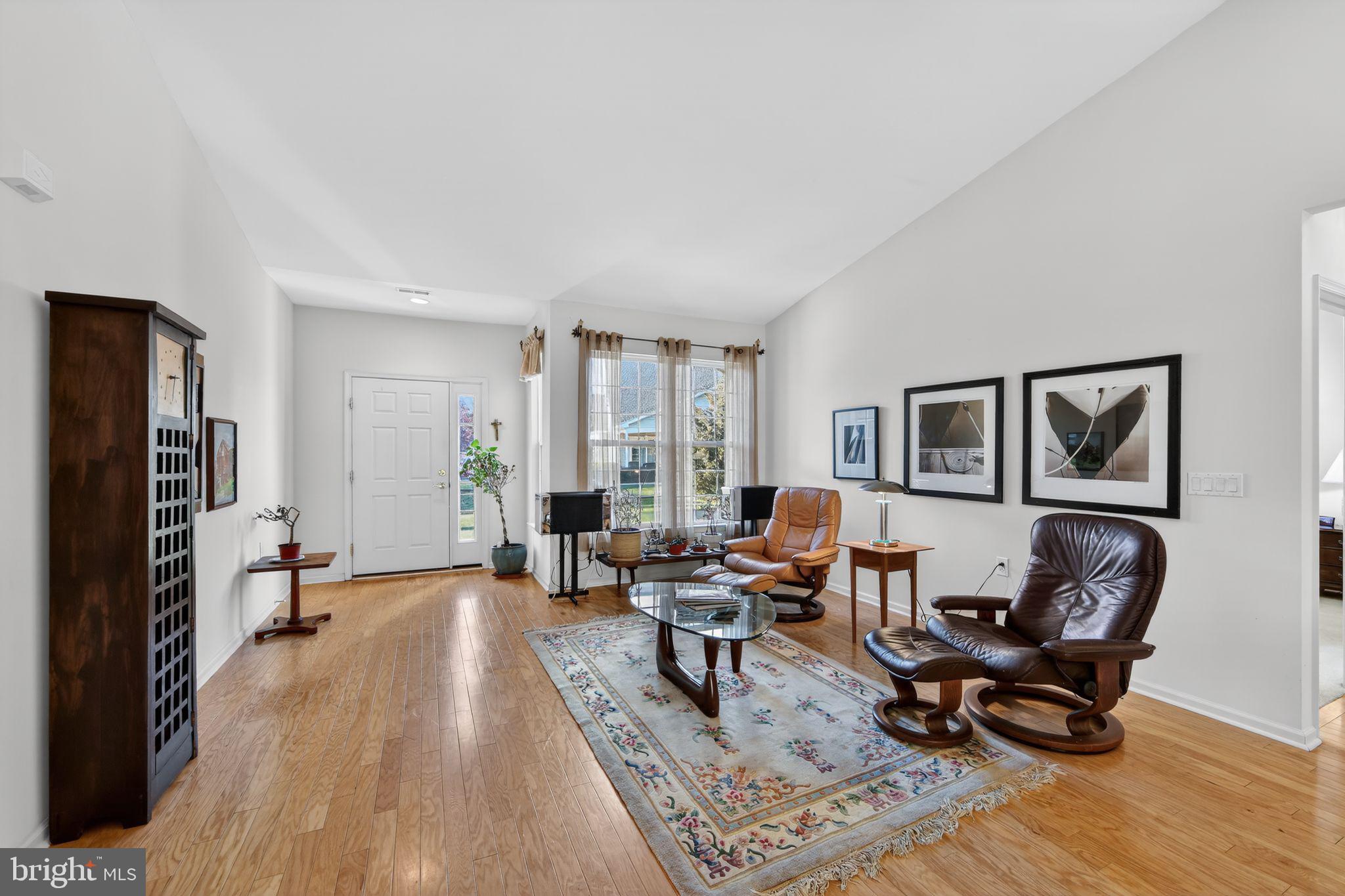 VILLAS AT LINFIELD - Residential