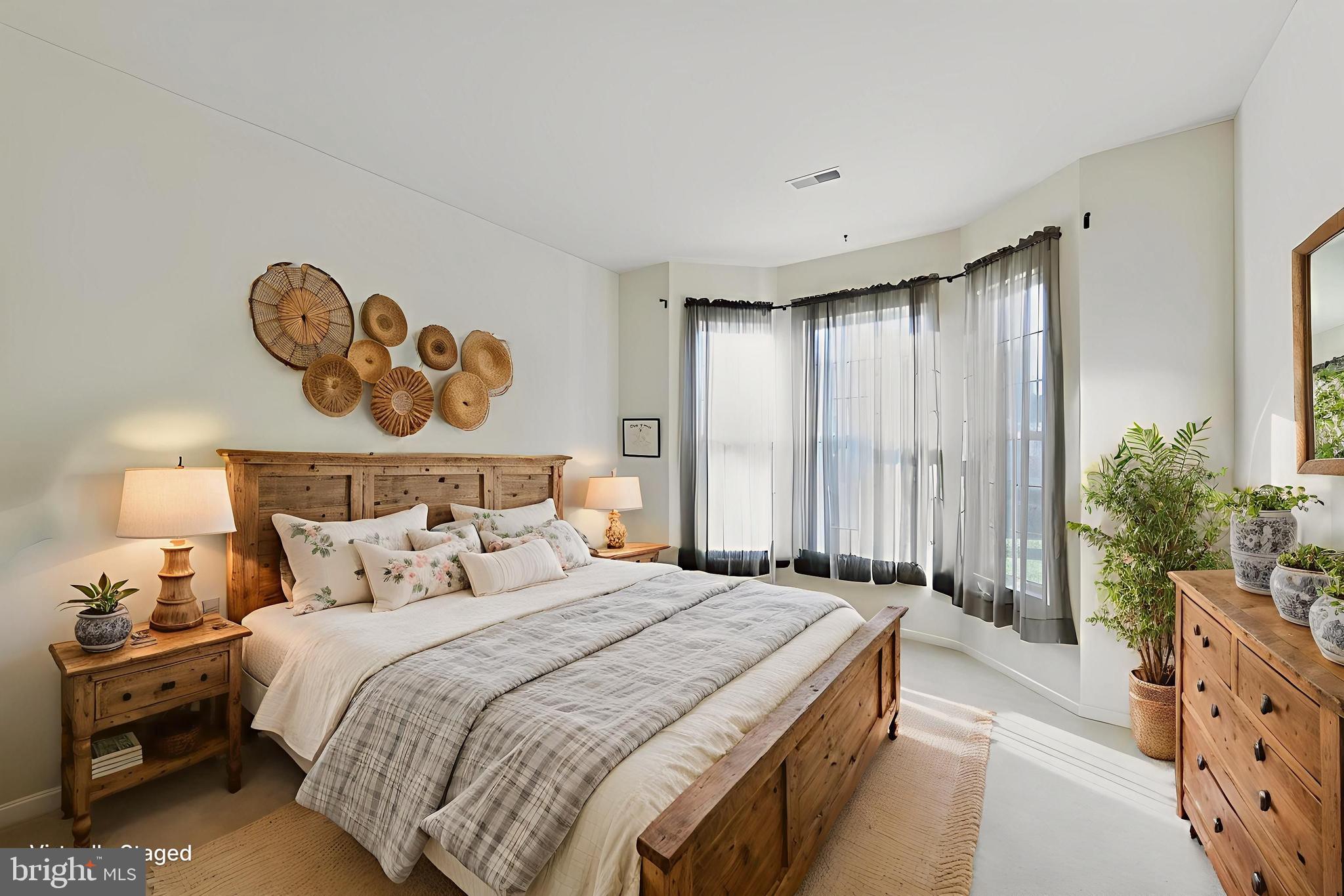 VILLAS AT LINFIELD - Residential