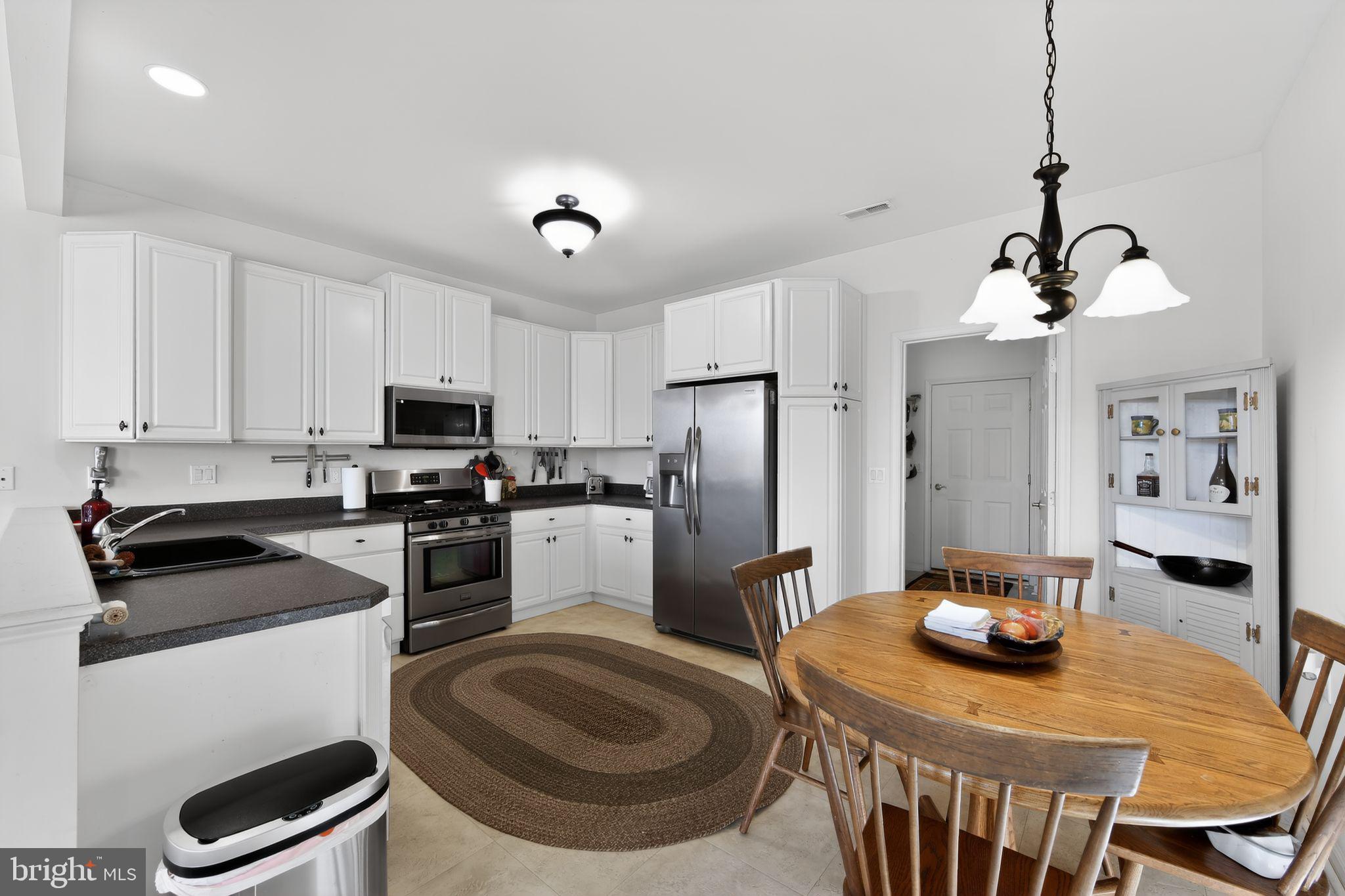 VILLAS AT LINFIELD - Residential