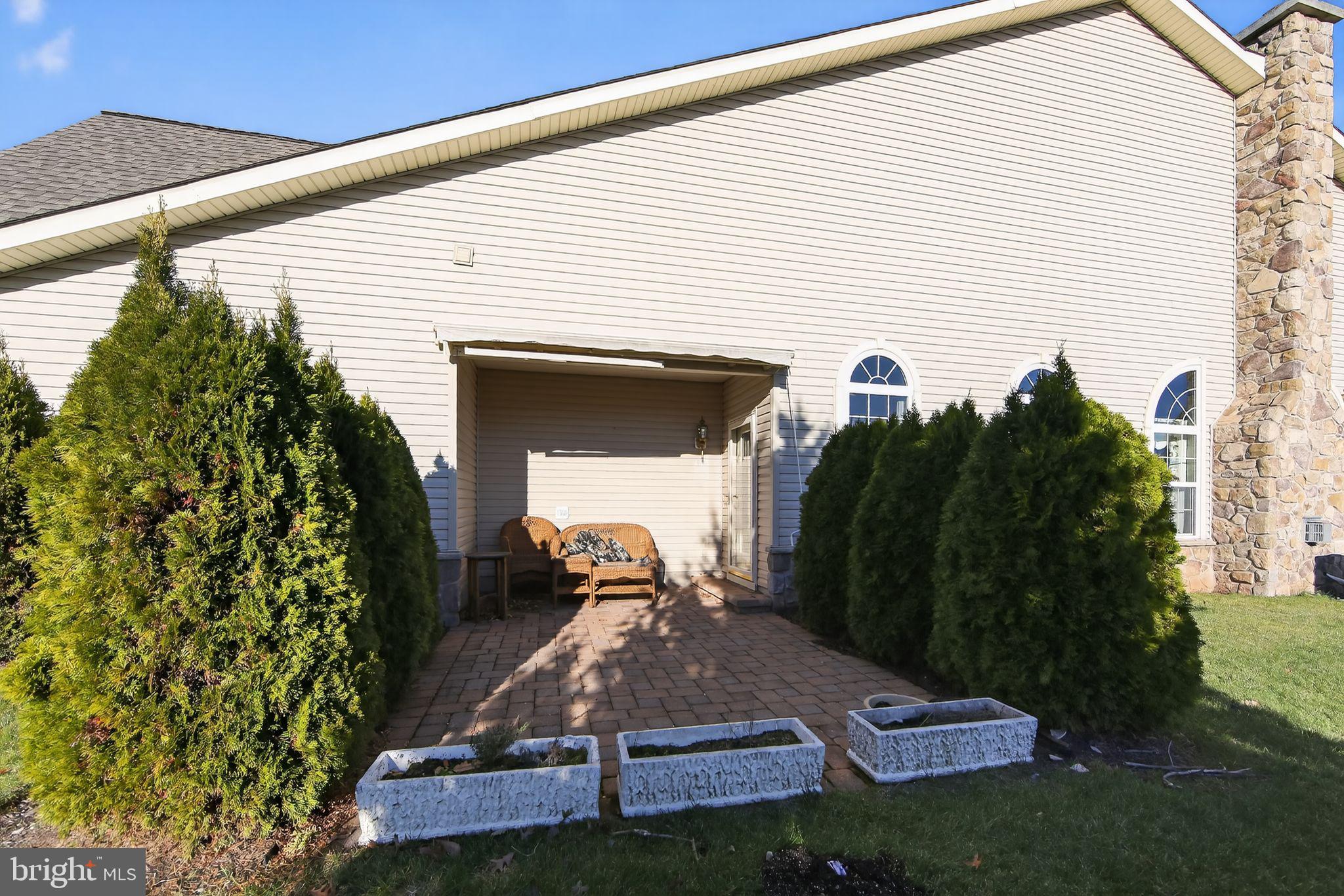 VILLAS AT LINFIELD - Residential