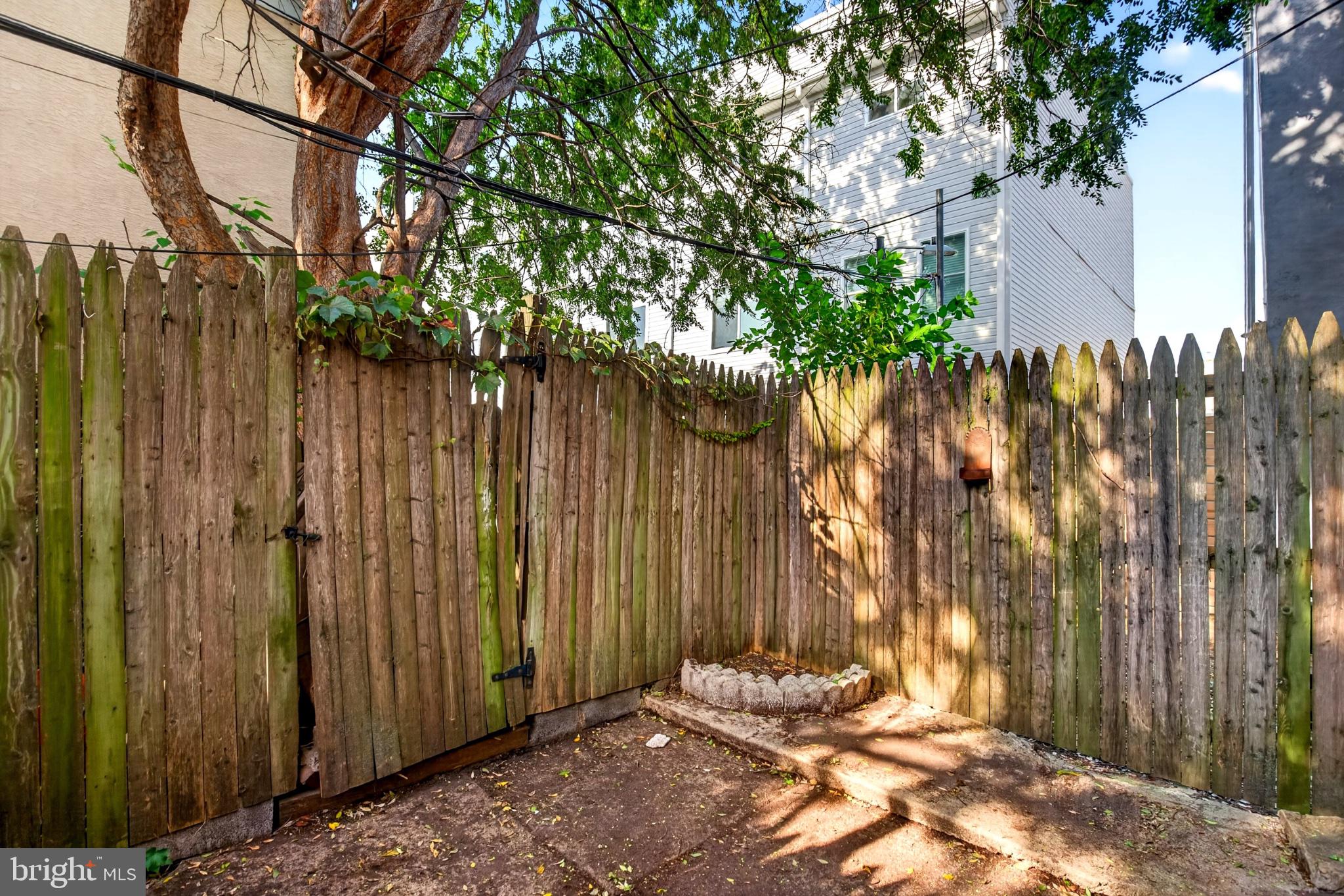 2324 ALMOND STREET