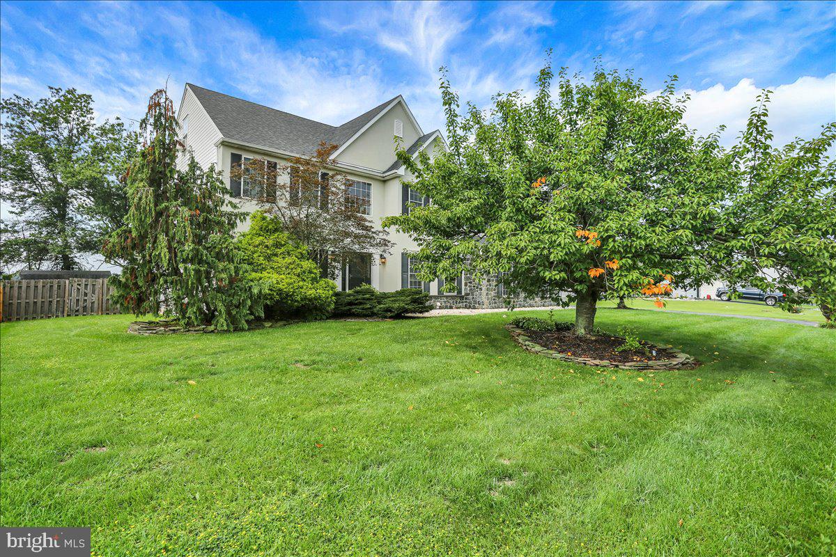 135 WALTER DRIVE