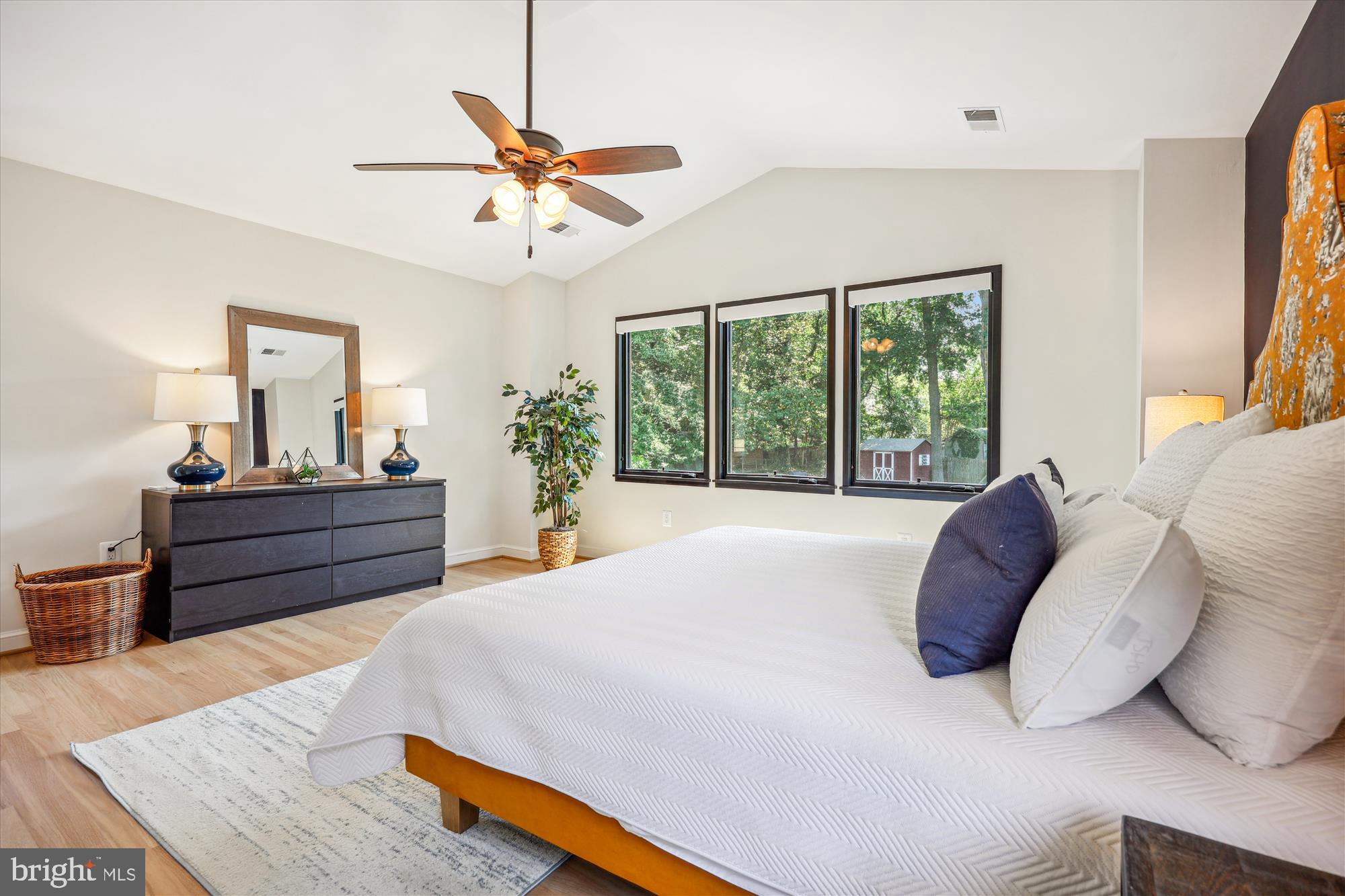 KENSINGTON ESTATES - Residential