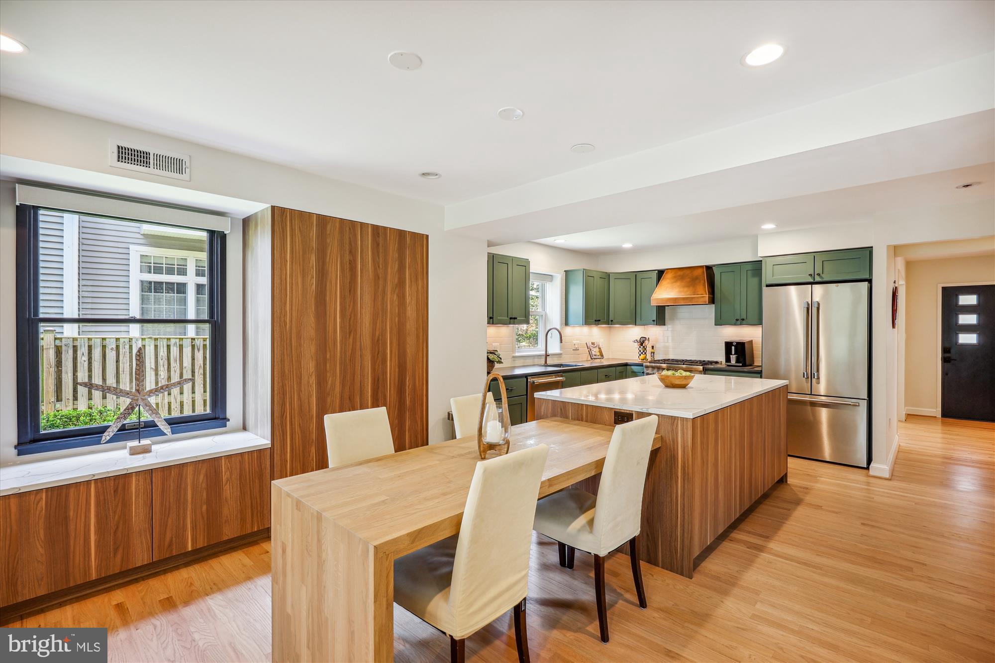 KENSINGTON ESTATES - Residential