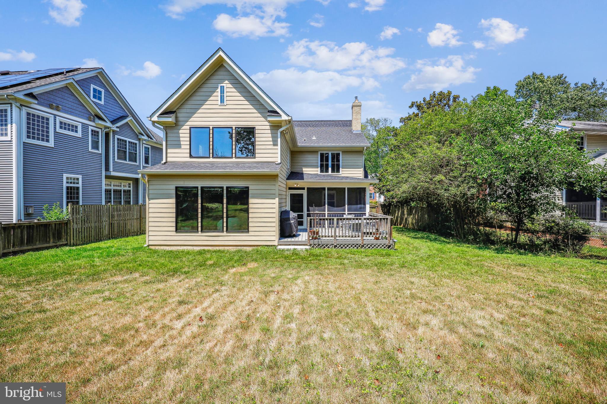 KENSINGTON ESTATES - Residential