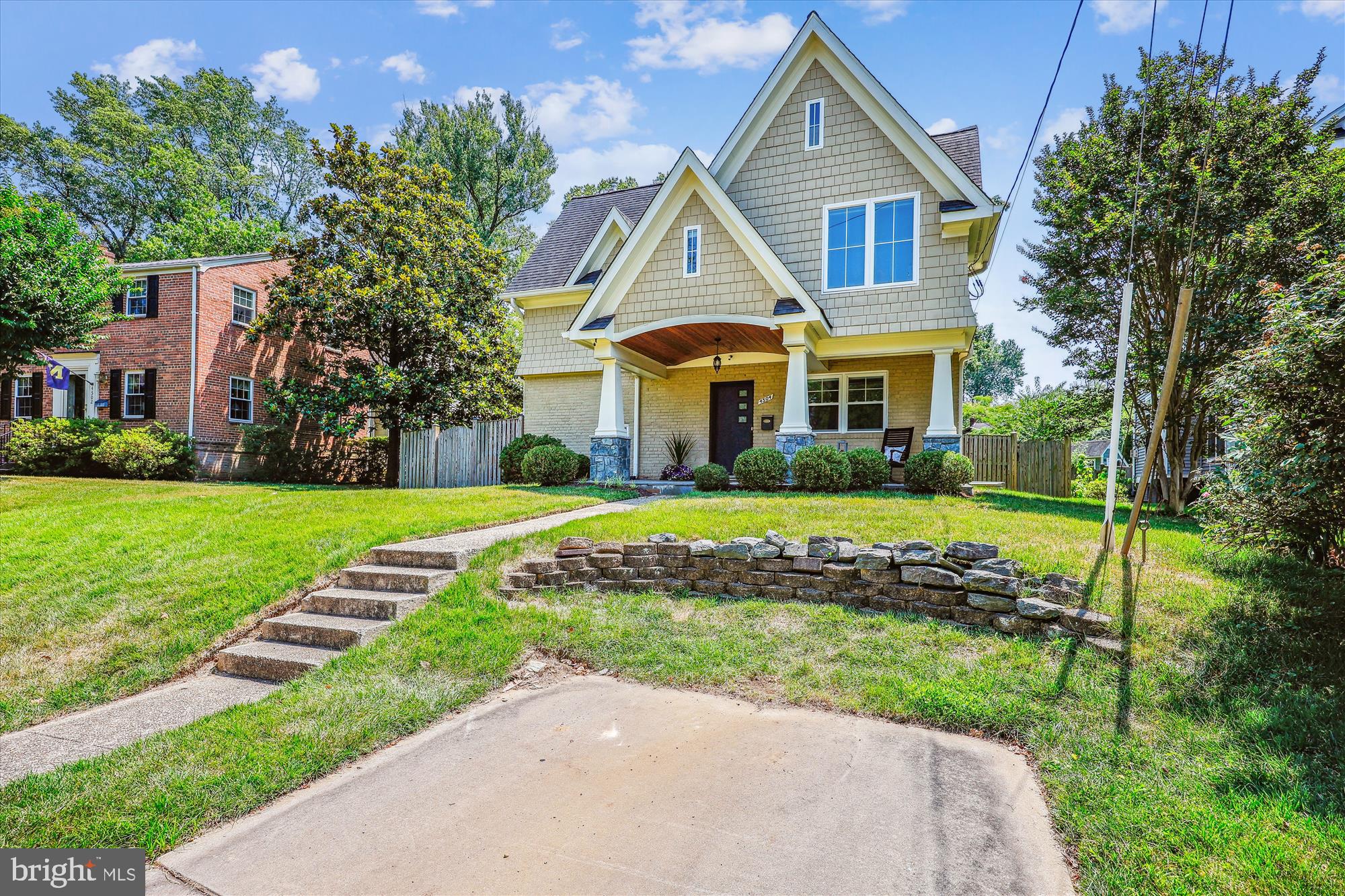 KENSINGTON ESTATES - Residential