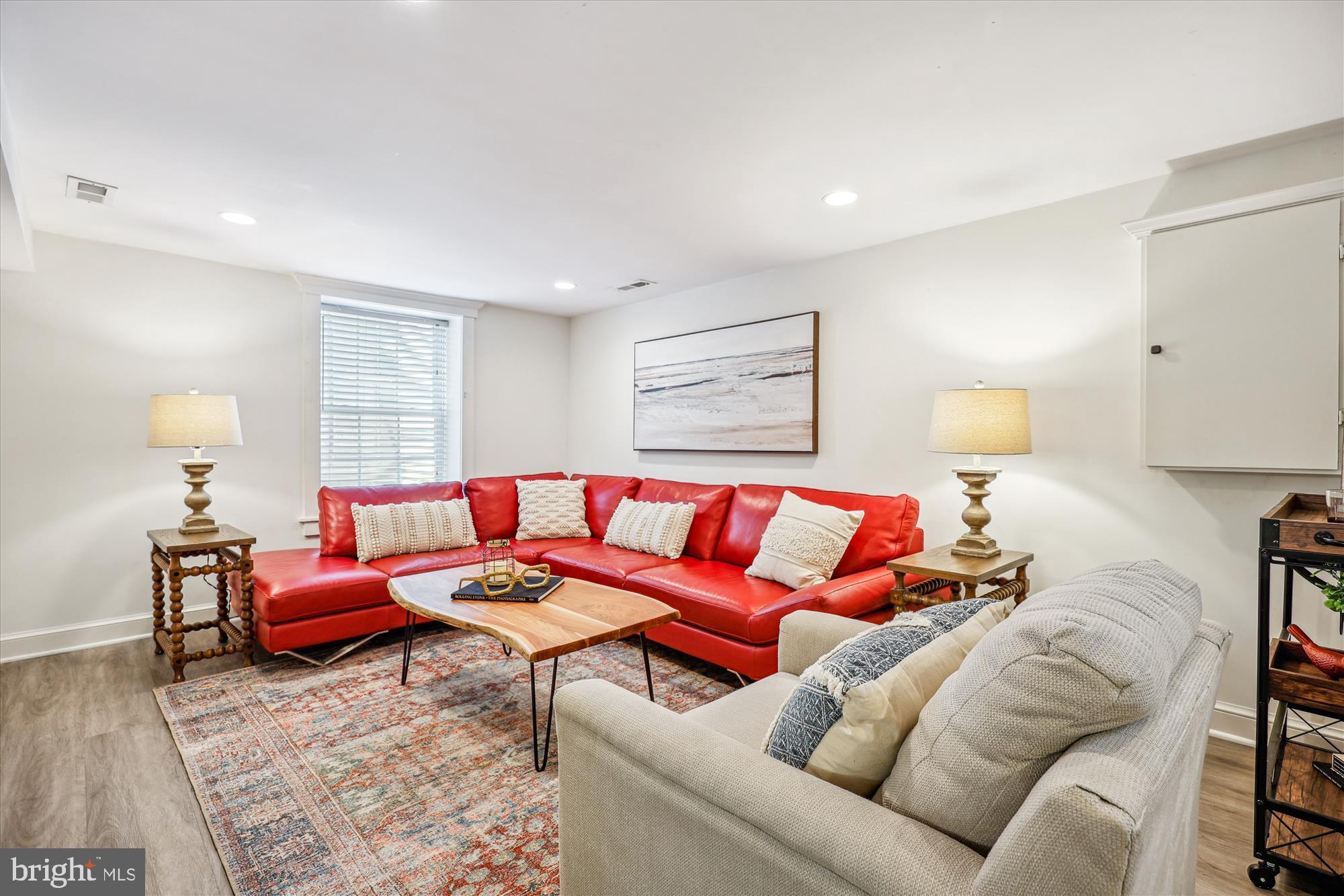 KENSINGTON ESTATES - Residential