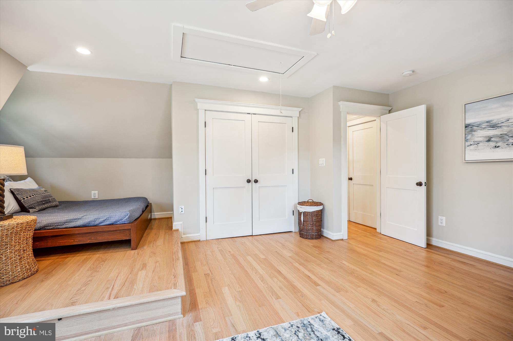 KENSINGTON ESTATES - Residential