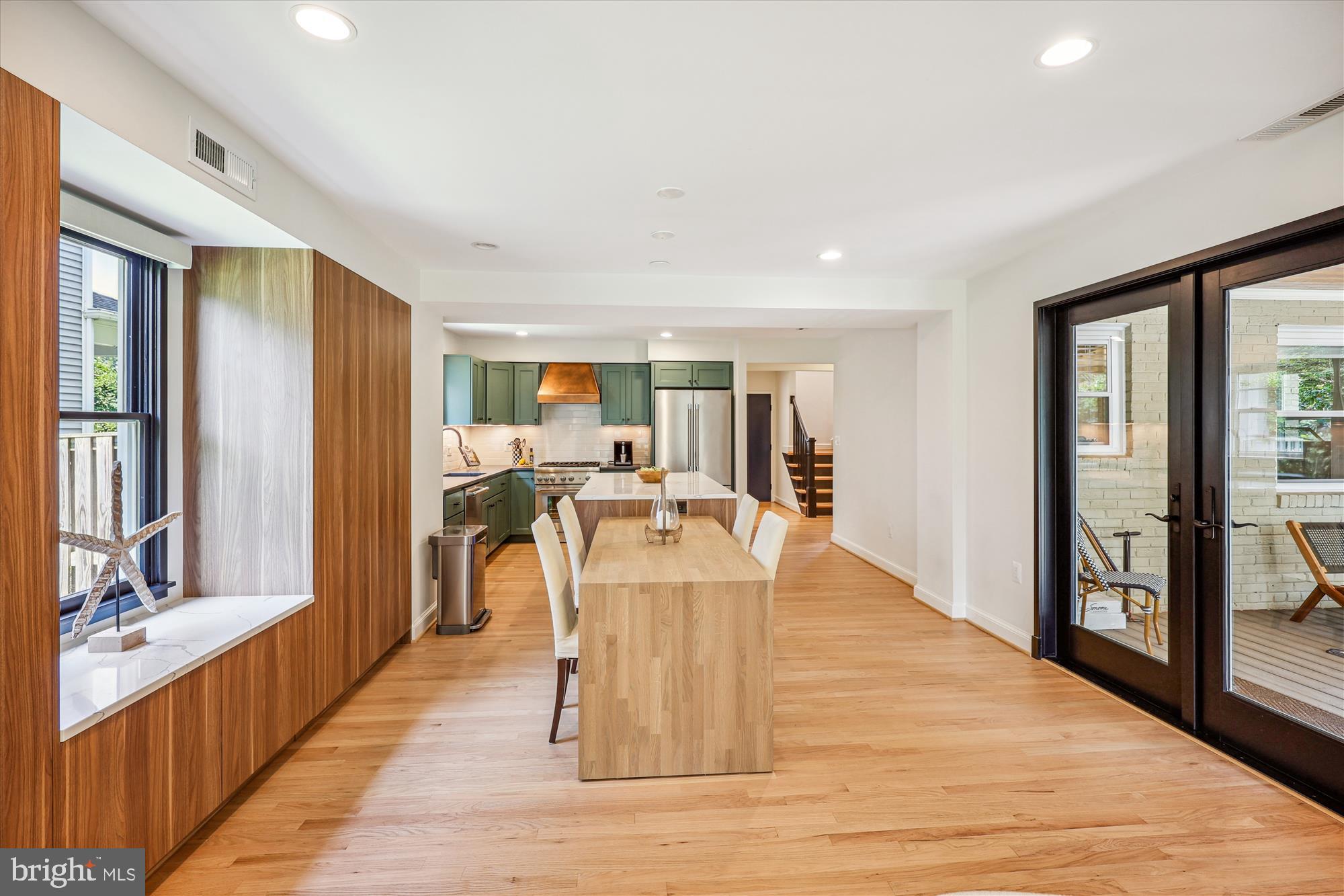 KENSINGTON ESTATES - Residential