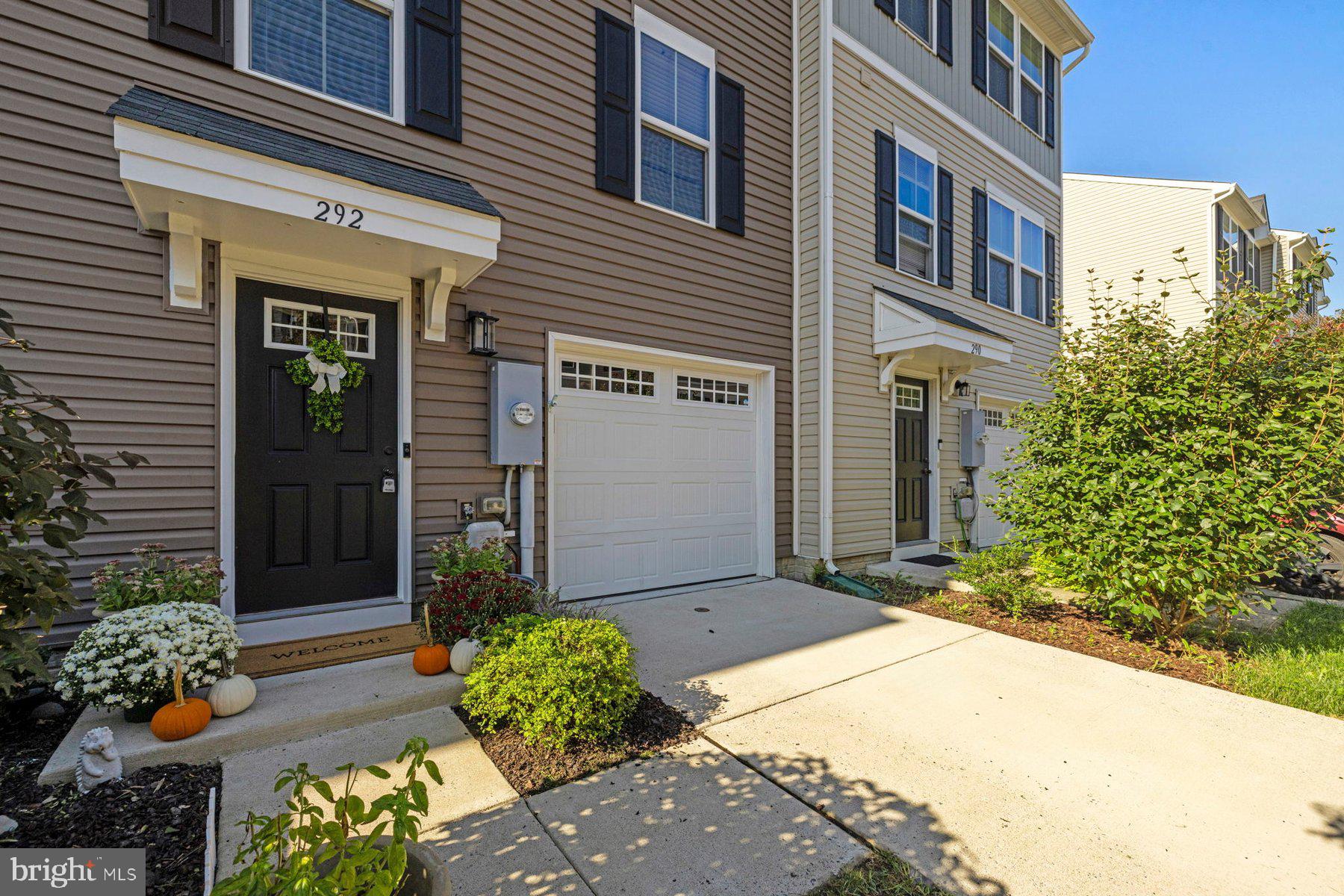 292 SAGE CIRCLE