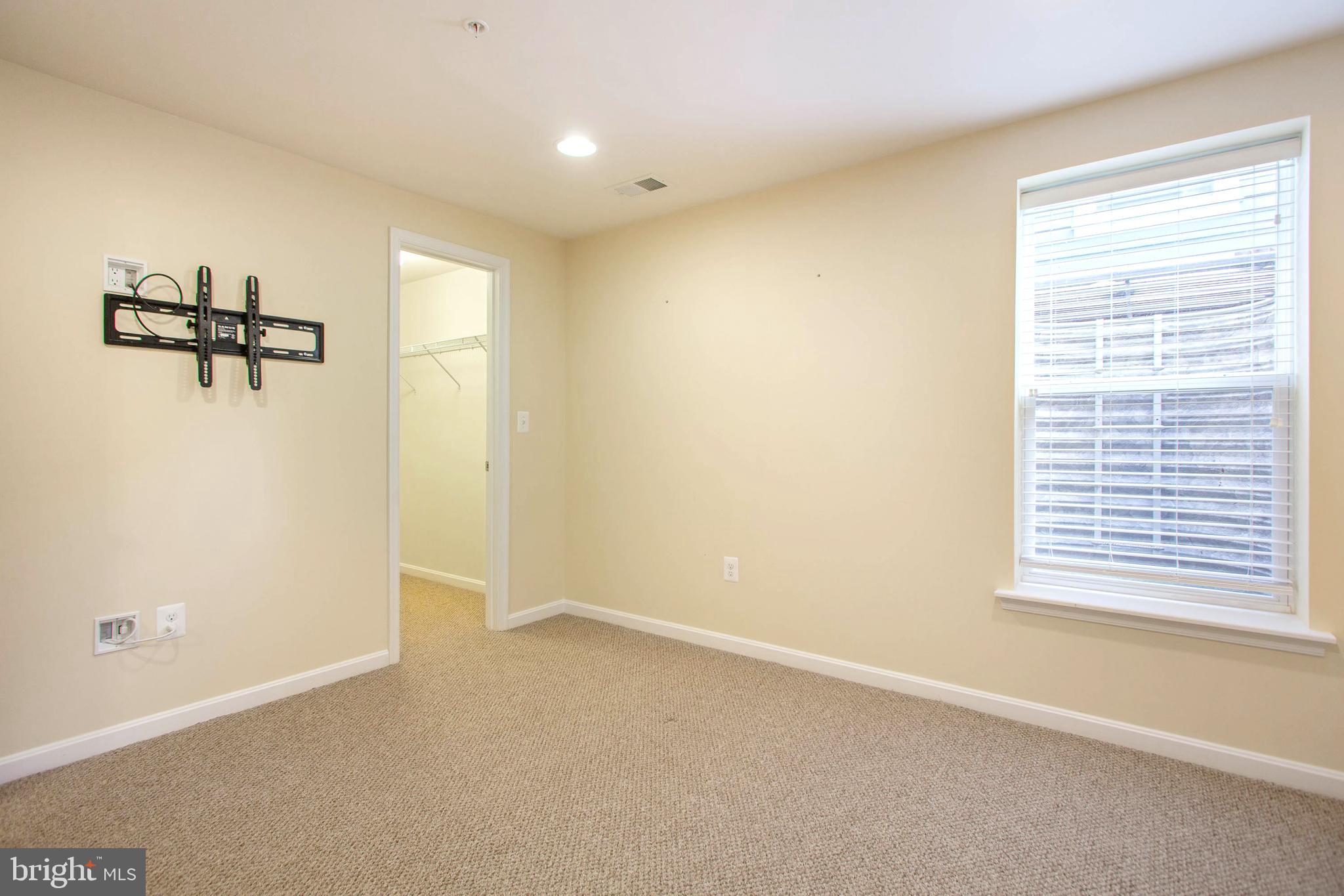 MAPLE LAWN FARMS - Residential