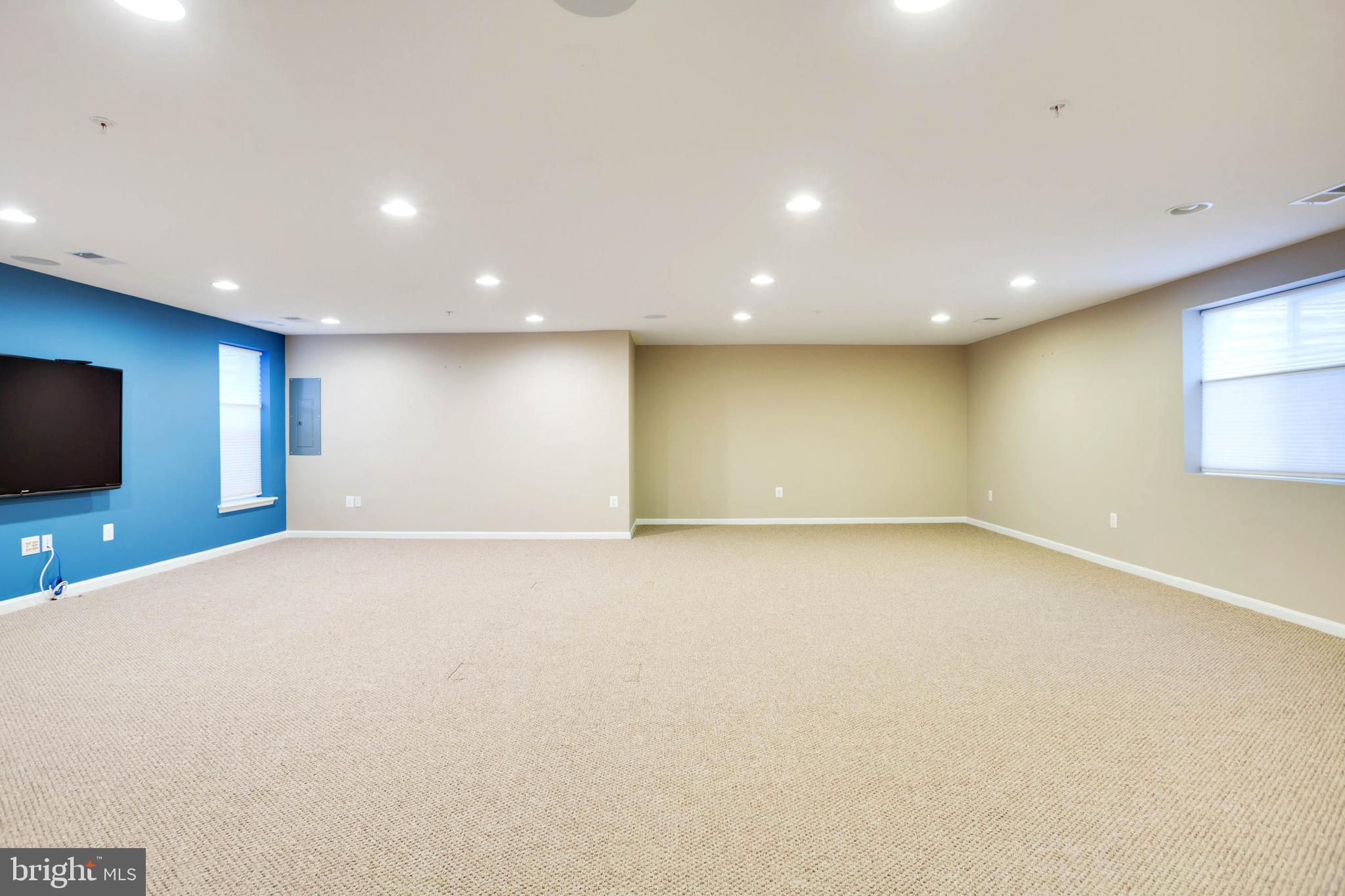 MAPLE LAWN FARMS - Residential