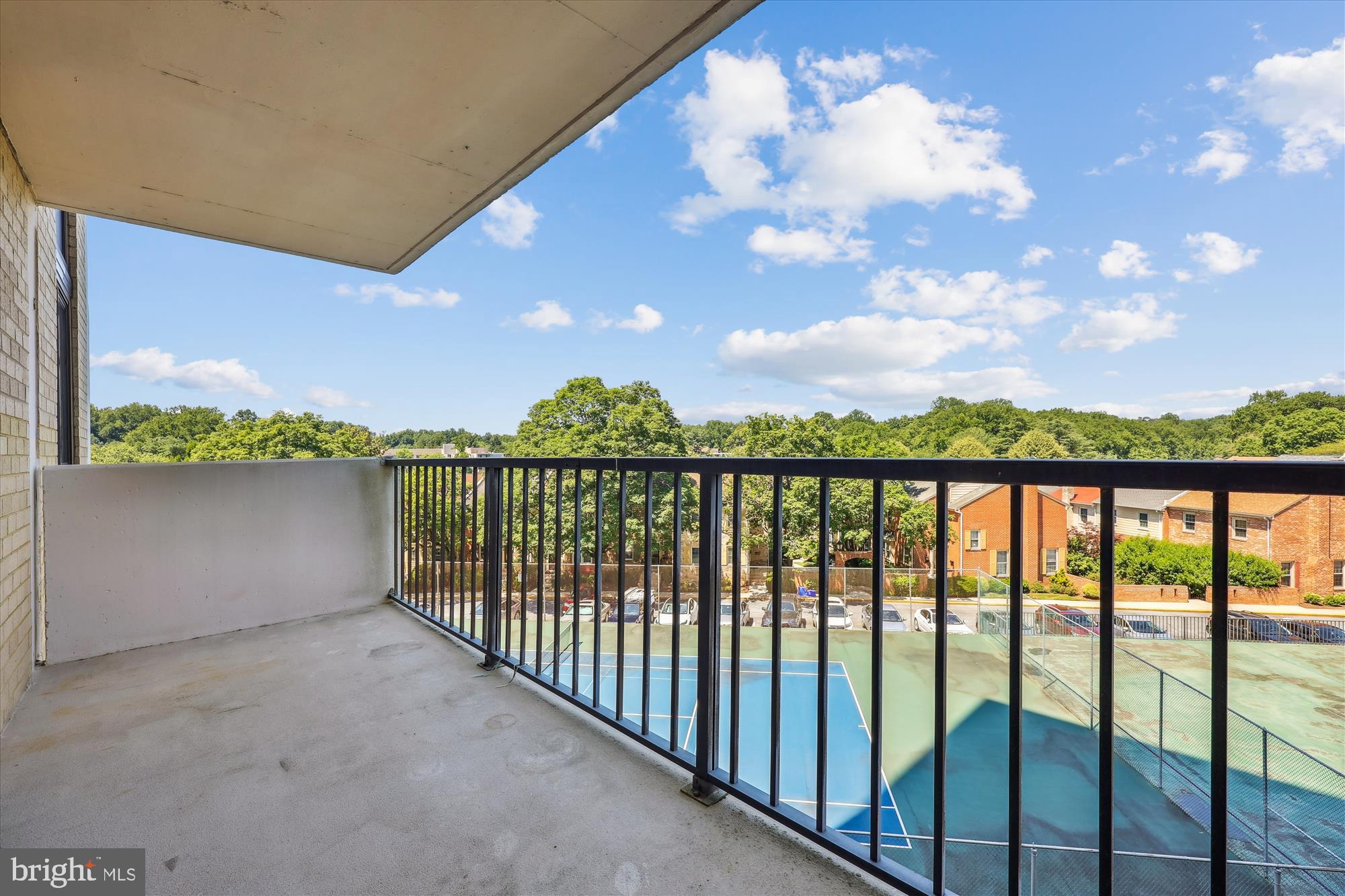 WESTLAKE TOWERS - Residential