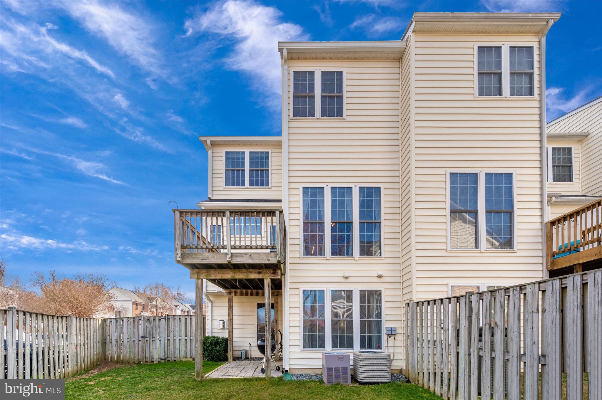 CROFTON MANOR - Residential