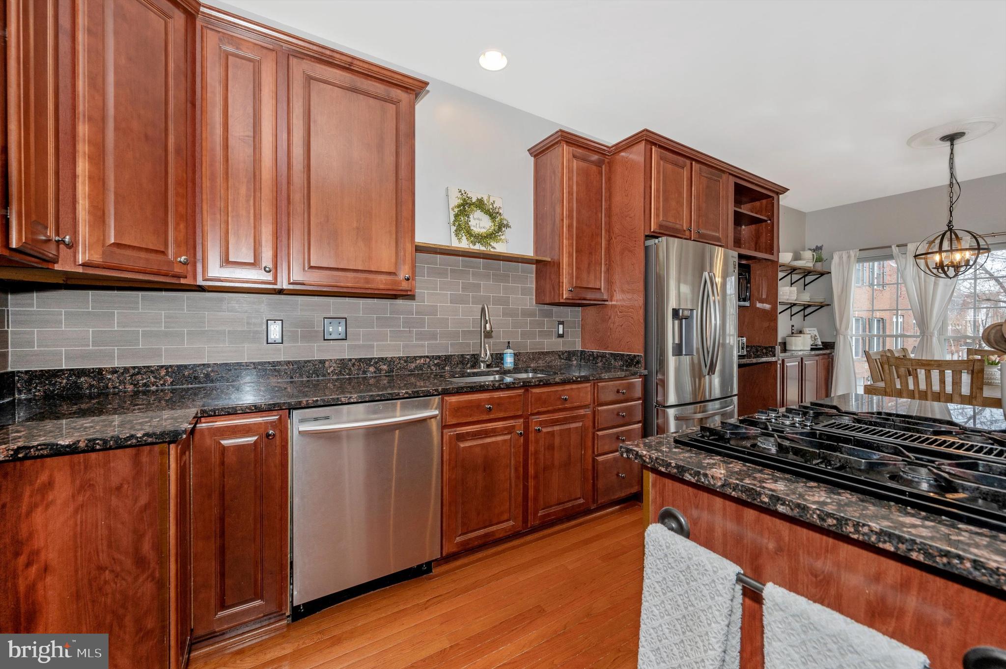 CROFTON MANOR - Residential