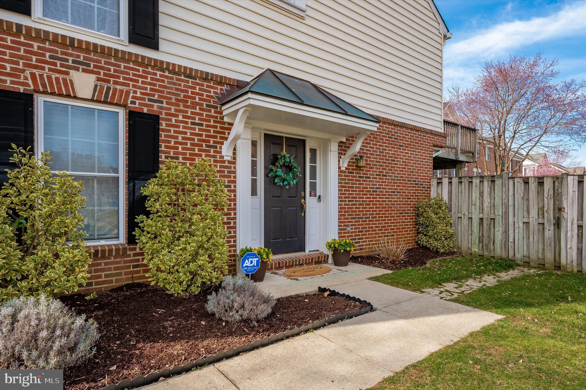 CROFTON MANOR - Residential