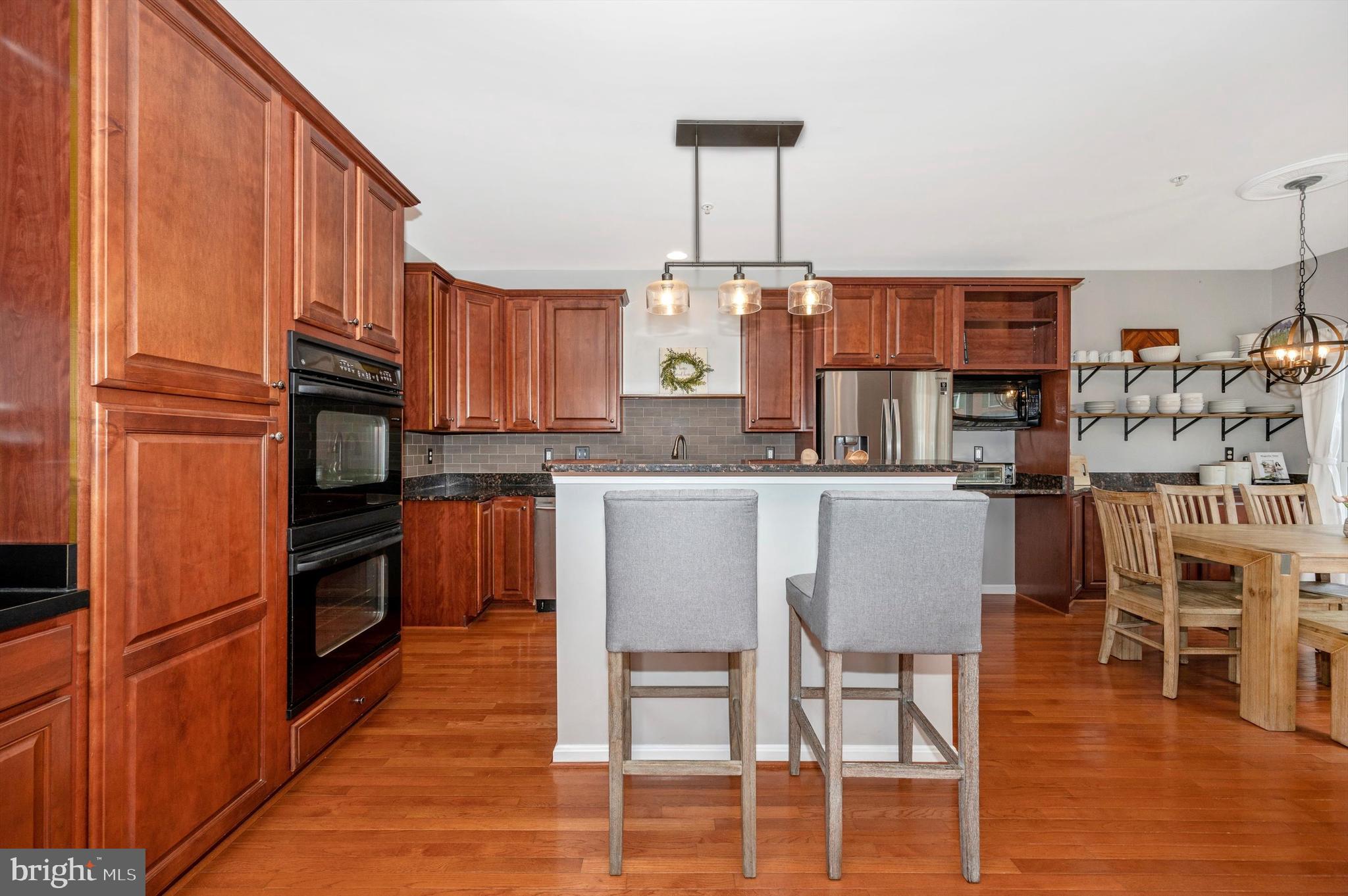 CROFTON MANOR - Residential