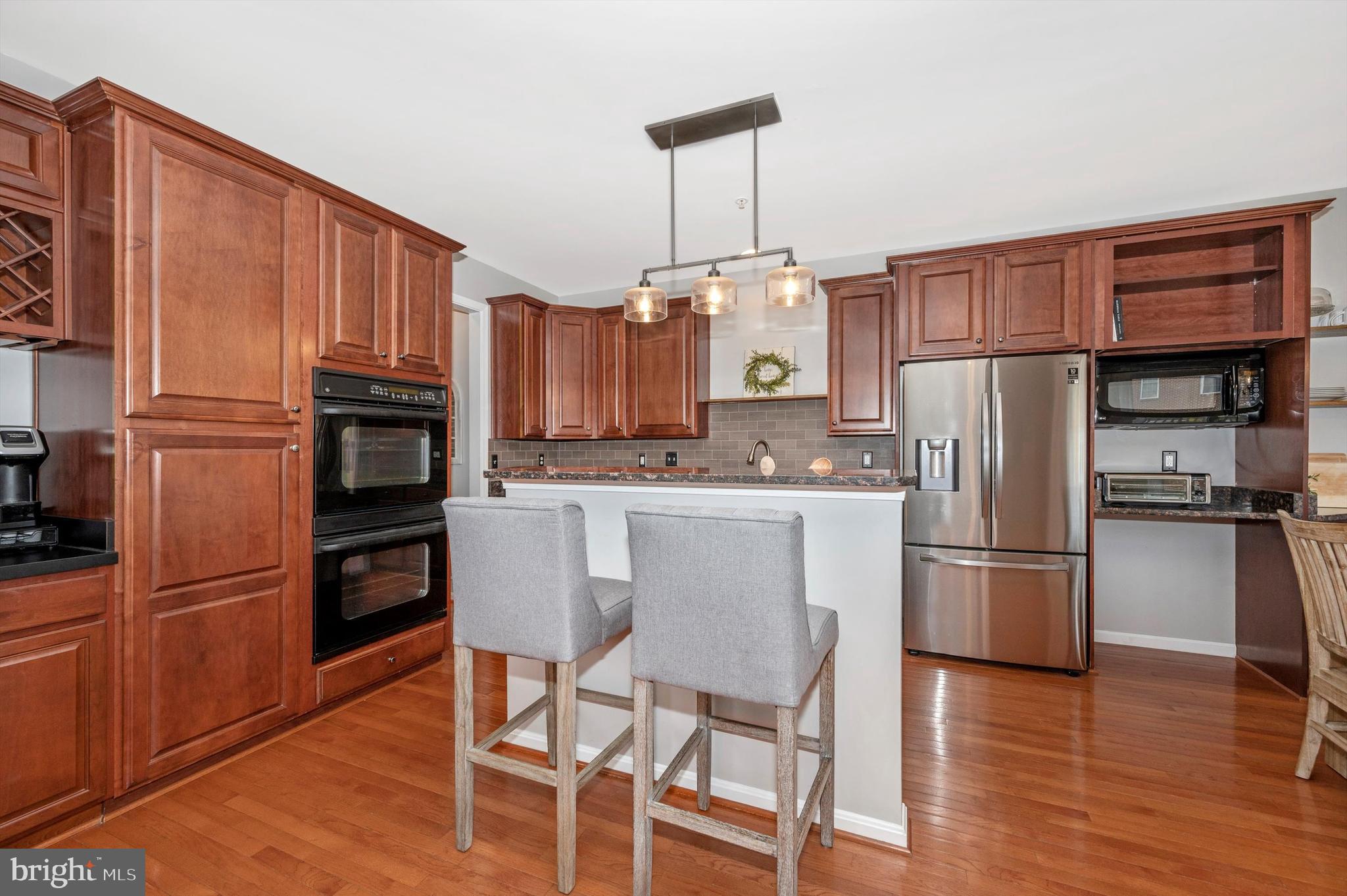 CROFTON MANOR - Residential