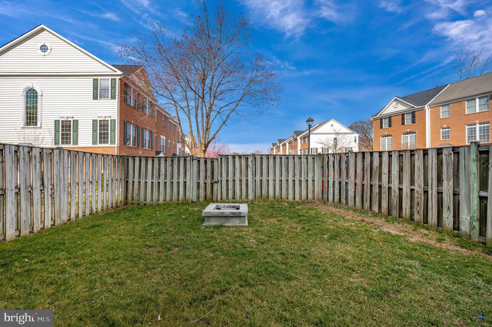 CROFTON MANOR - Residential