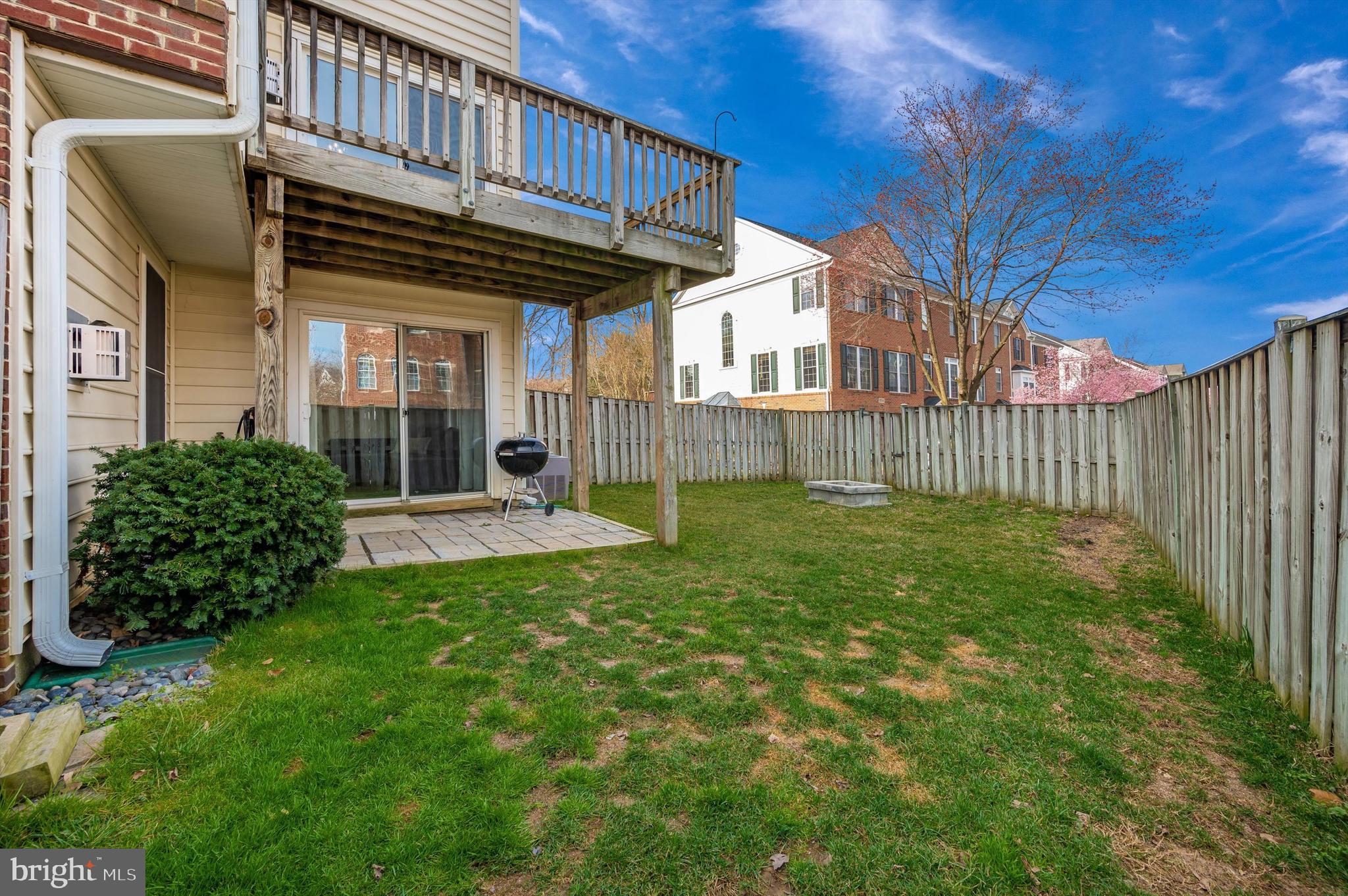 CROFTON MANOR - Residential