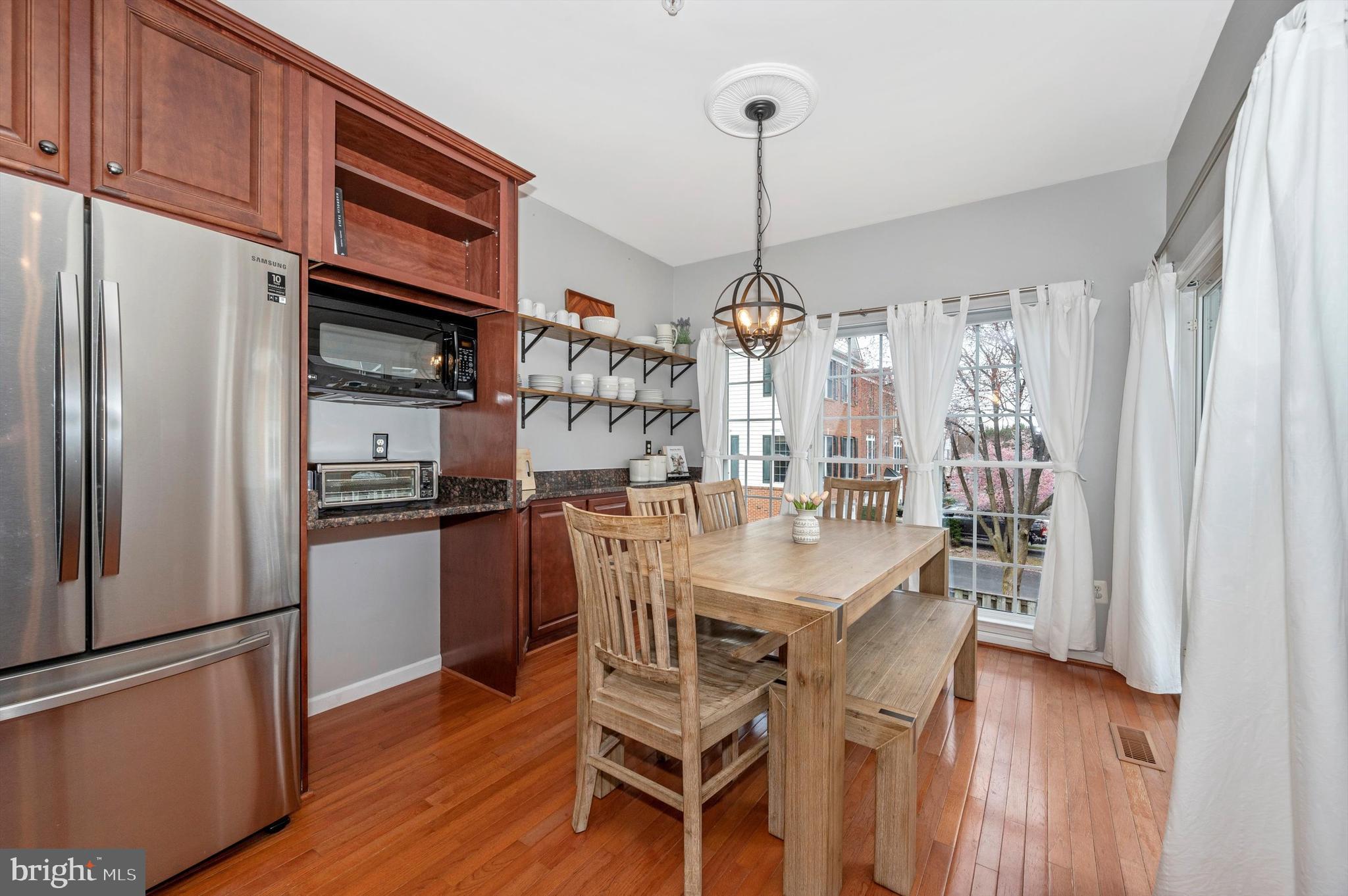 CROFTON MANOR - Residential