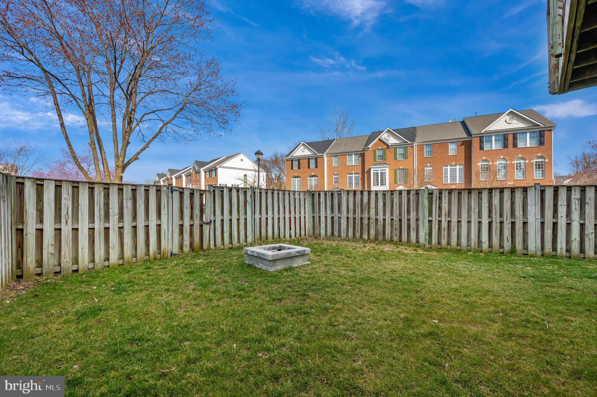 CROFTON MANOR - Residential