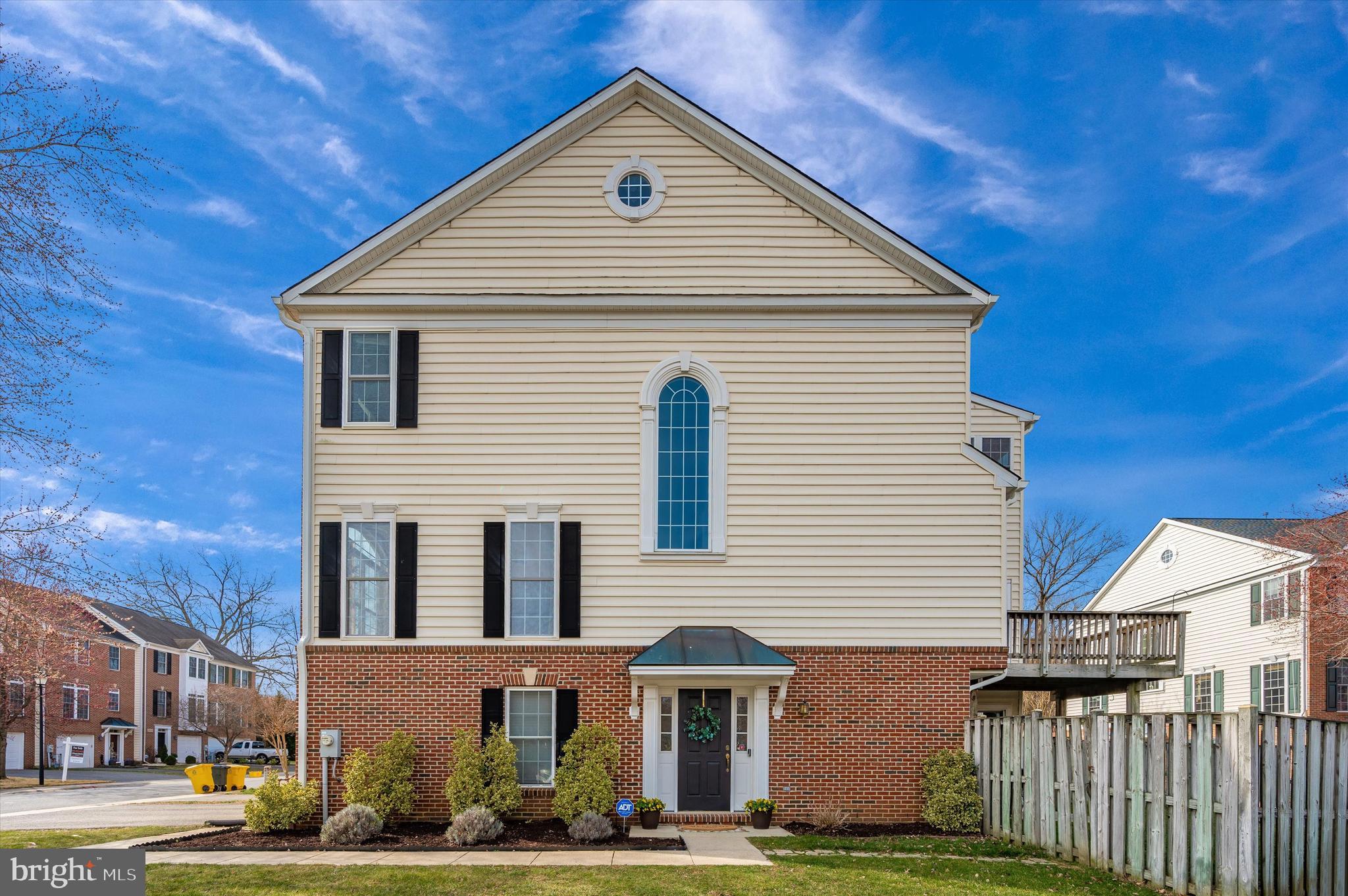 CROFTON MANOR - Residential