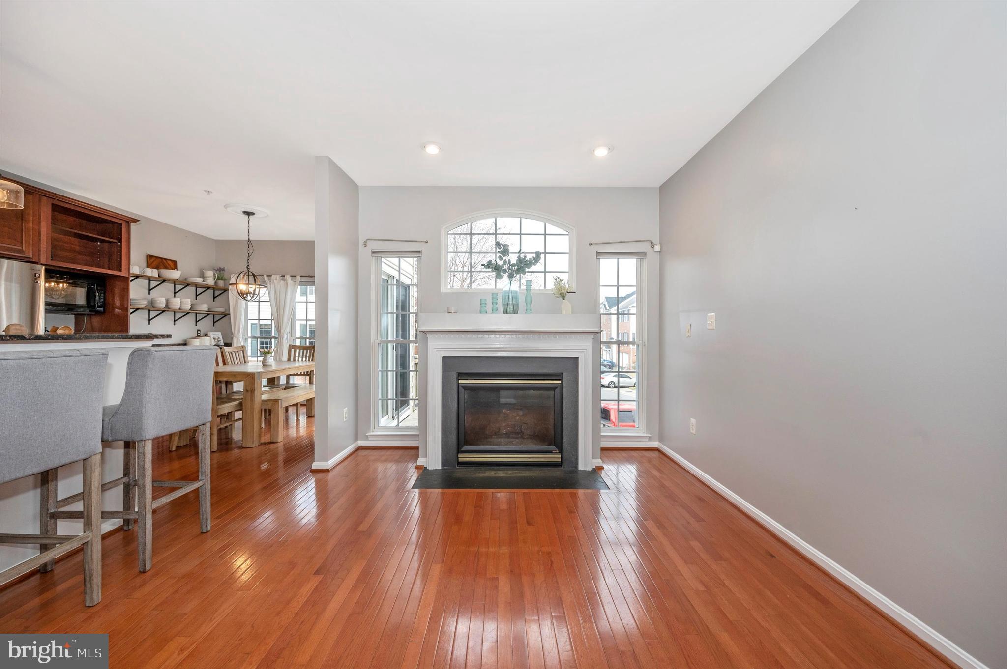 CROFTON MANOR - Residential