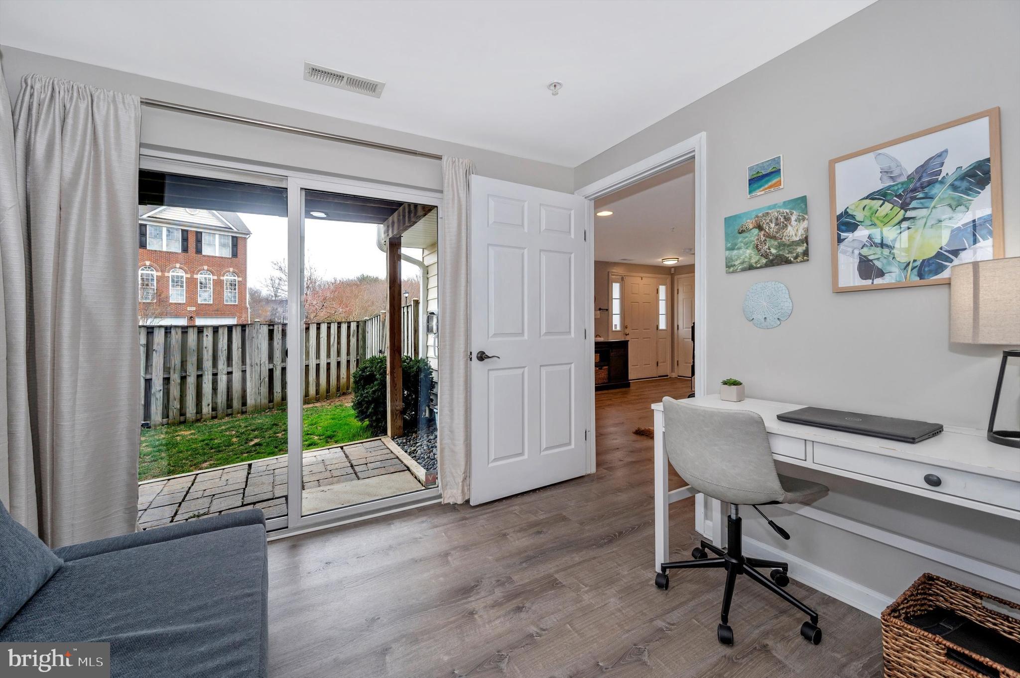 CROFTON MANOR - Residential