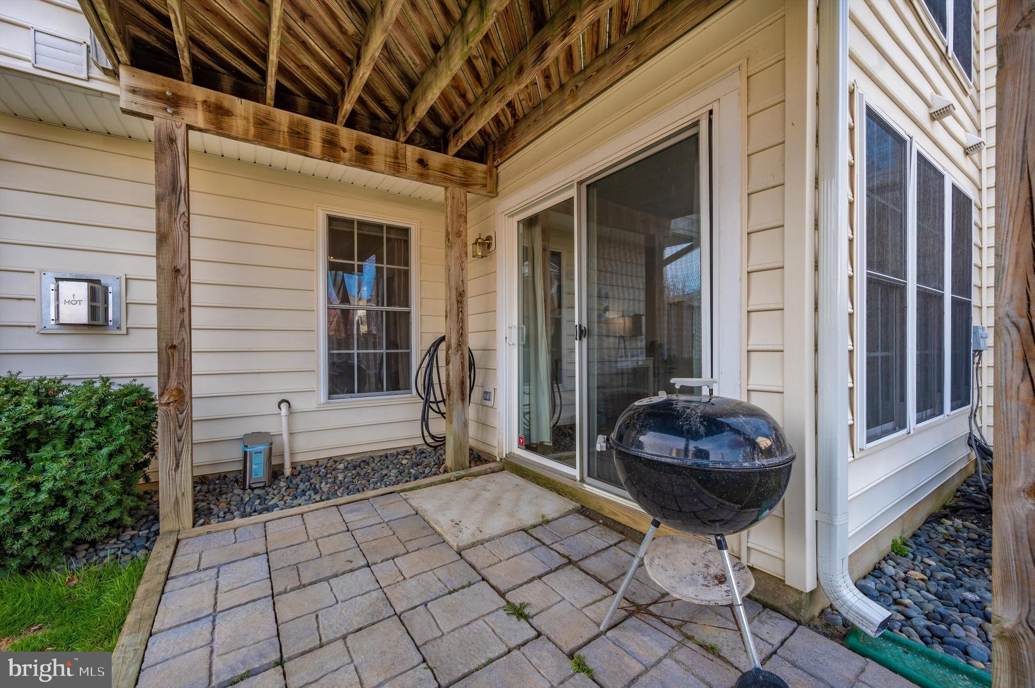 CROFTON MANOR - Residential