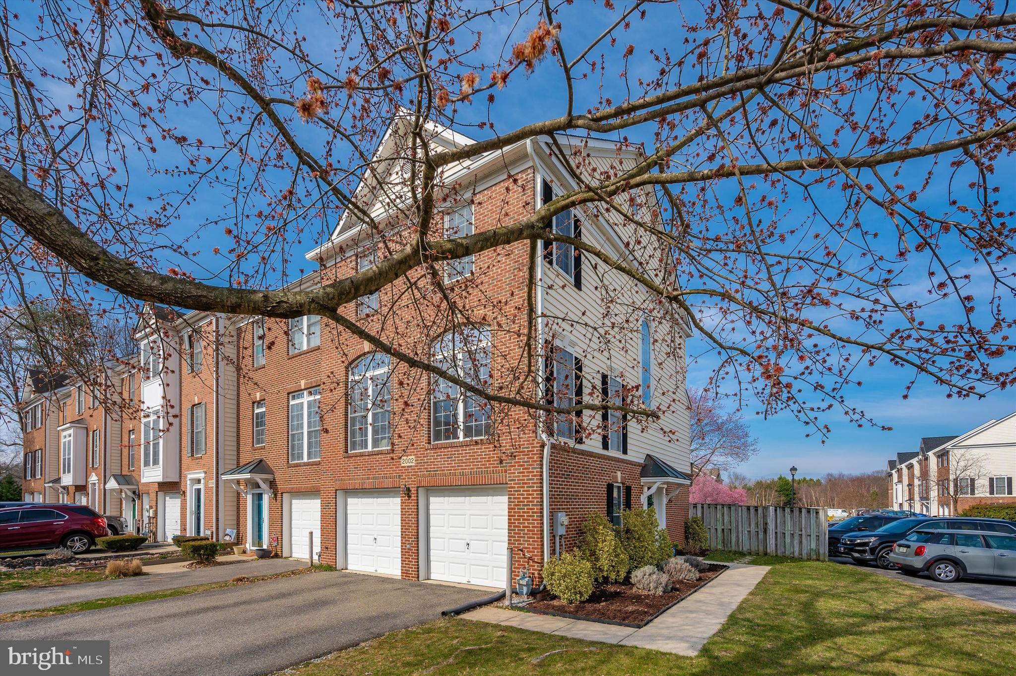 CROFTON MANOR - Residential