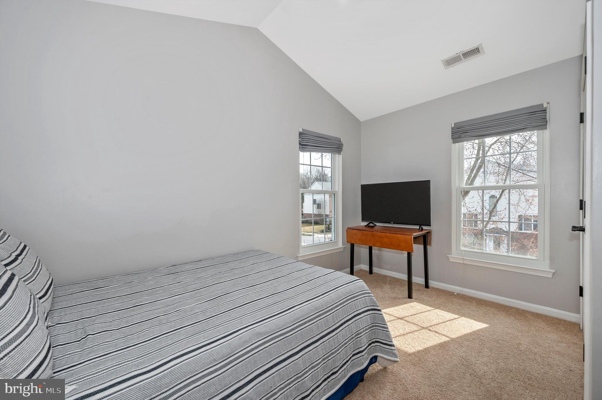 CROFTON MANOR - Residential