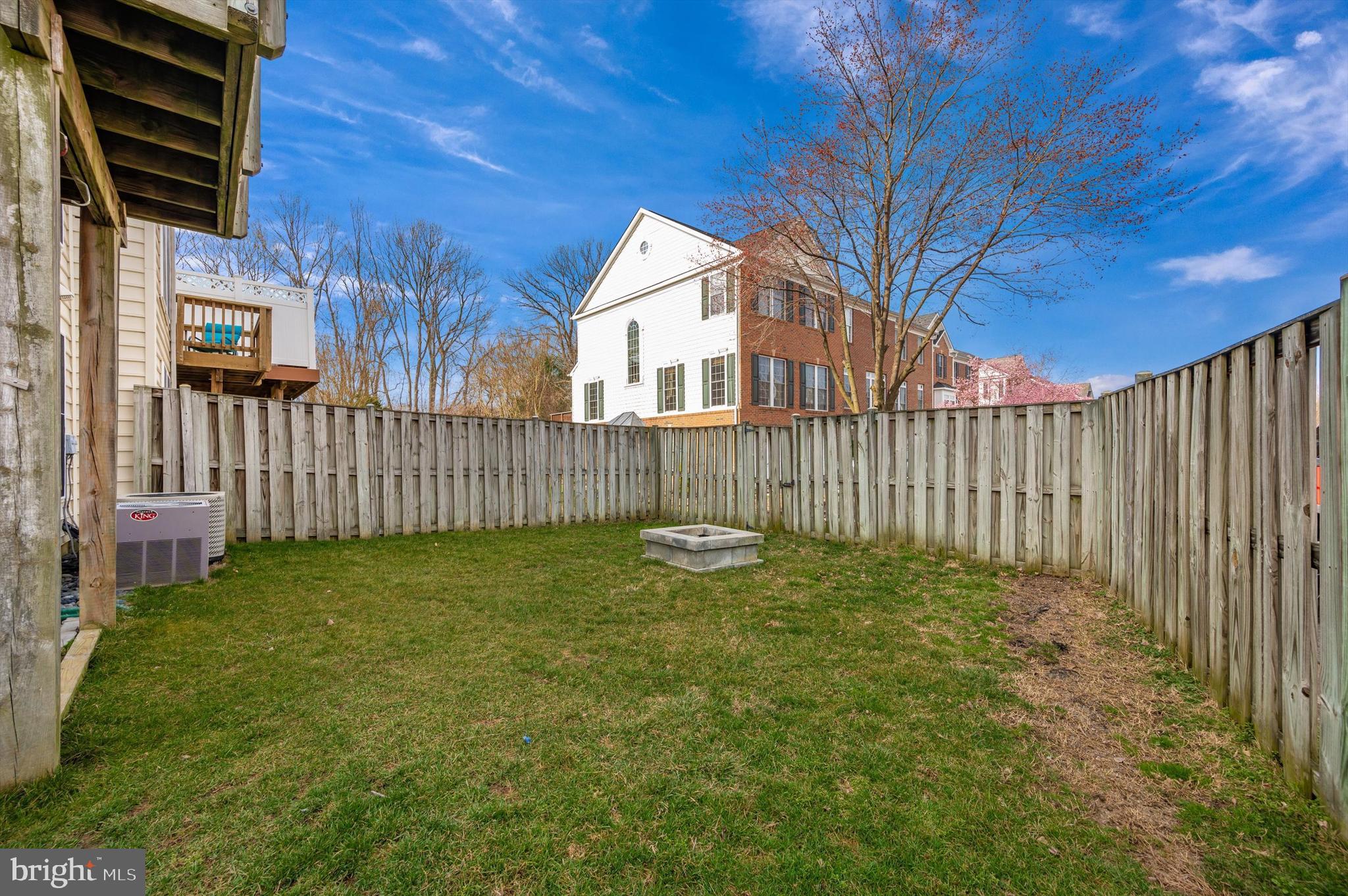 CROFTON MANOR - Residential