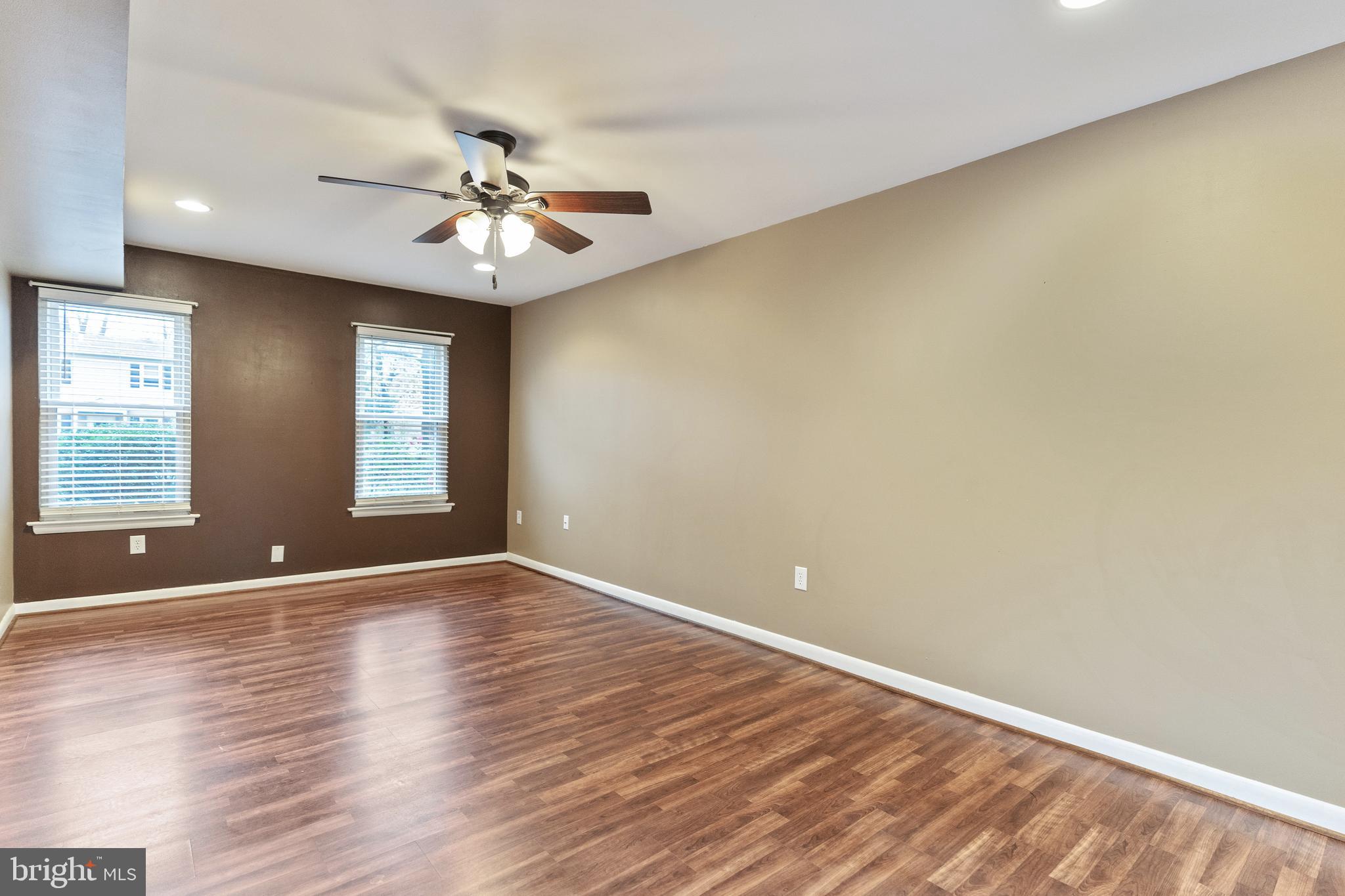 DALE CITY - Residential