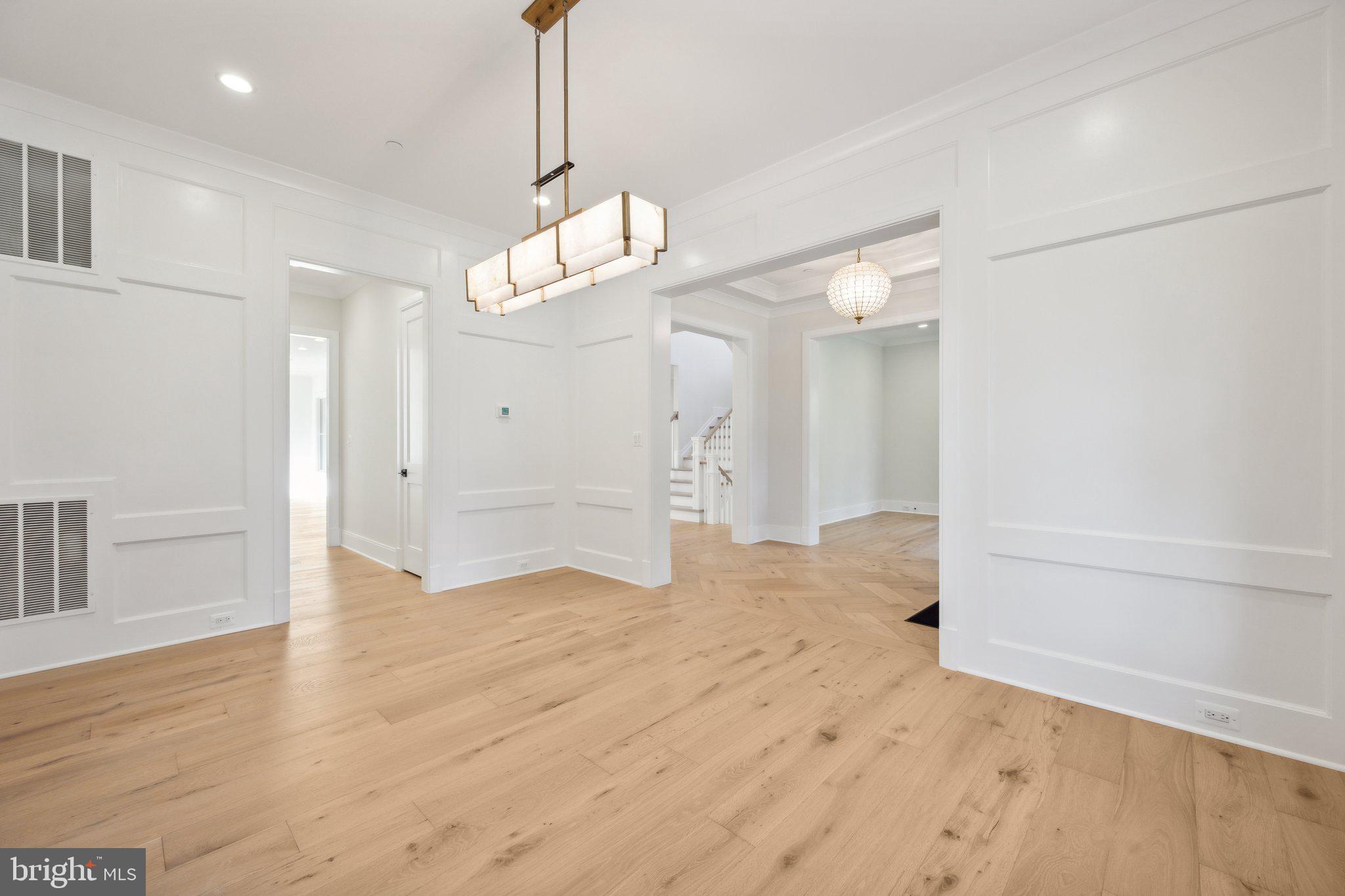 KENWOOD PARK - Residential