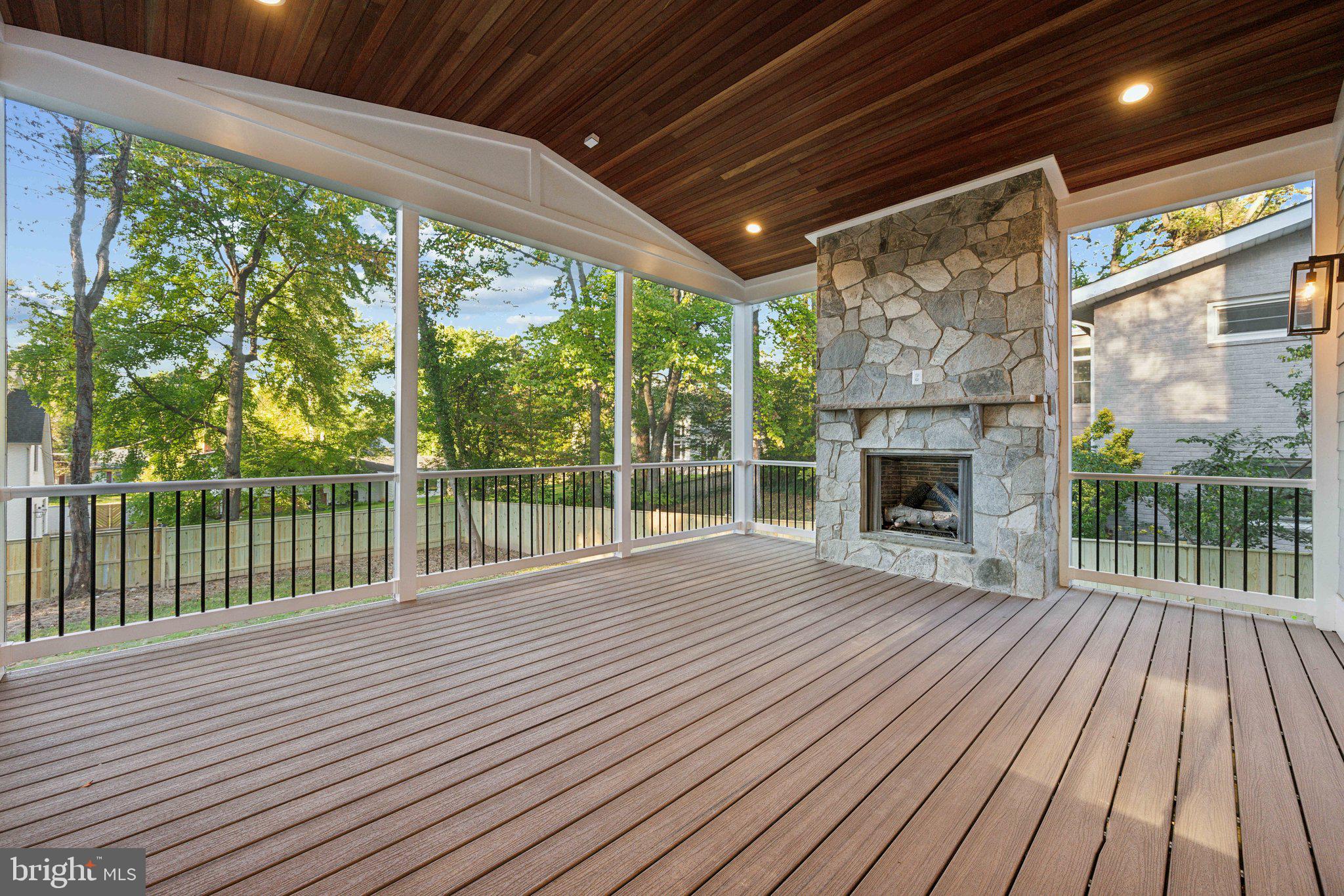 KENWOOD PARK - Residential