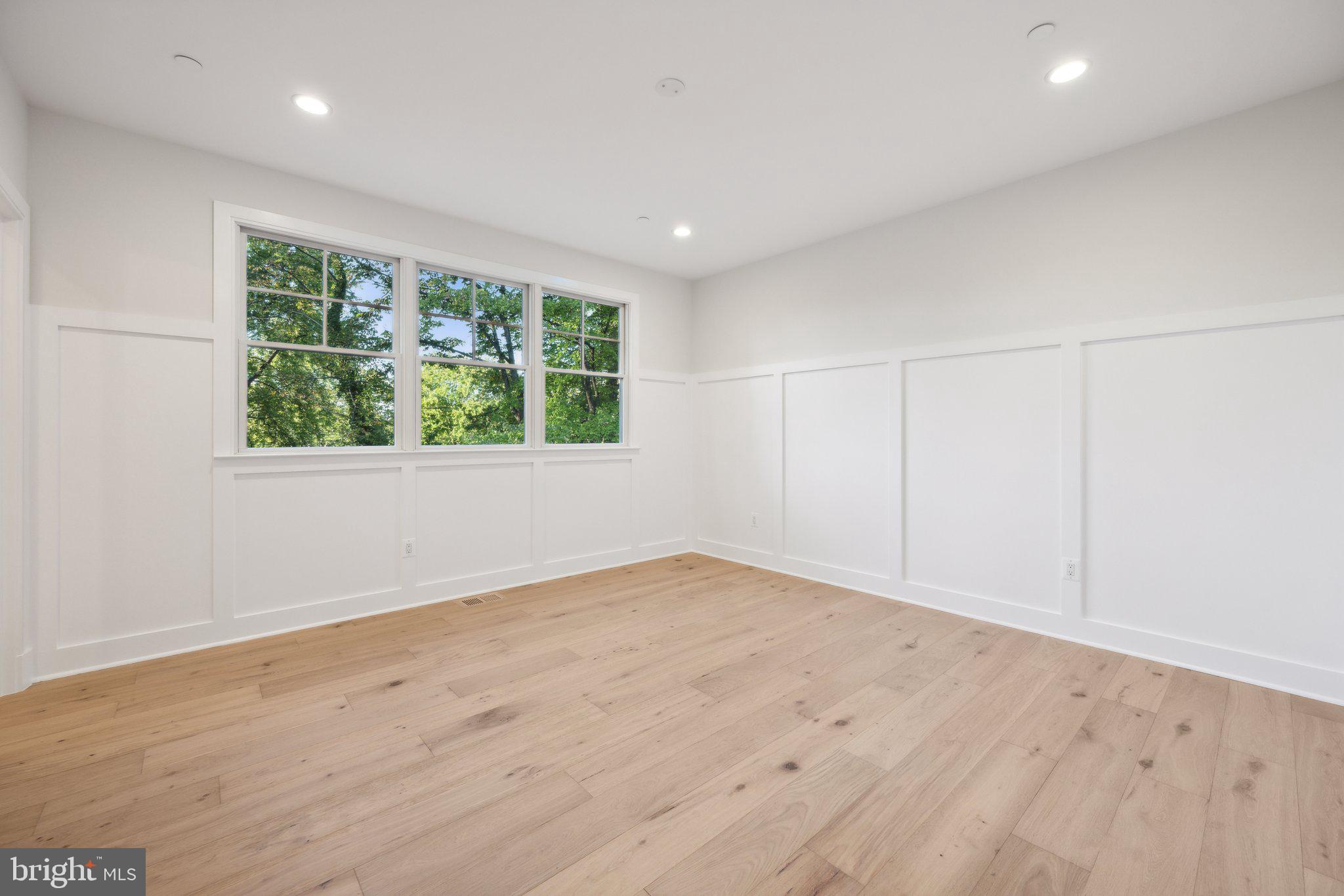 KENWOOD PARK - Residential