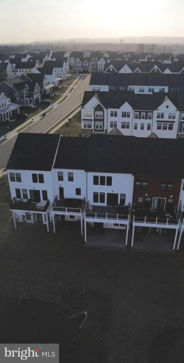 PROSPERITY PLAINS - Residential Lease