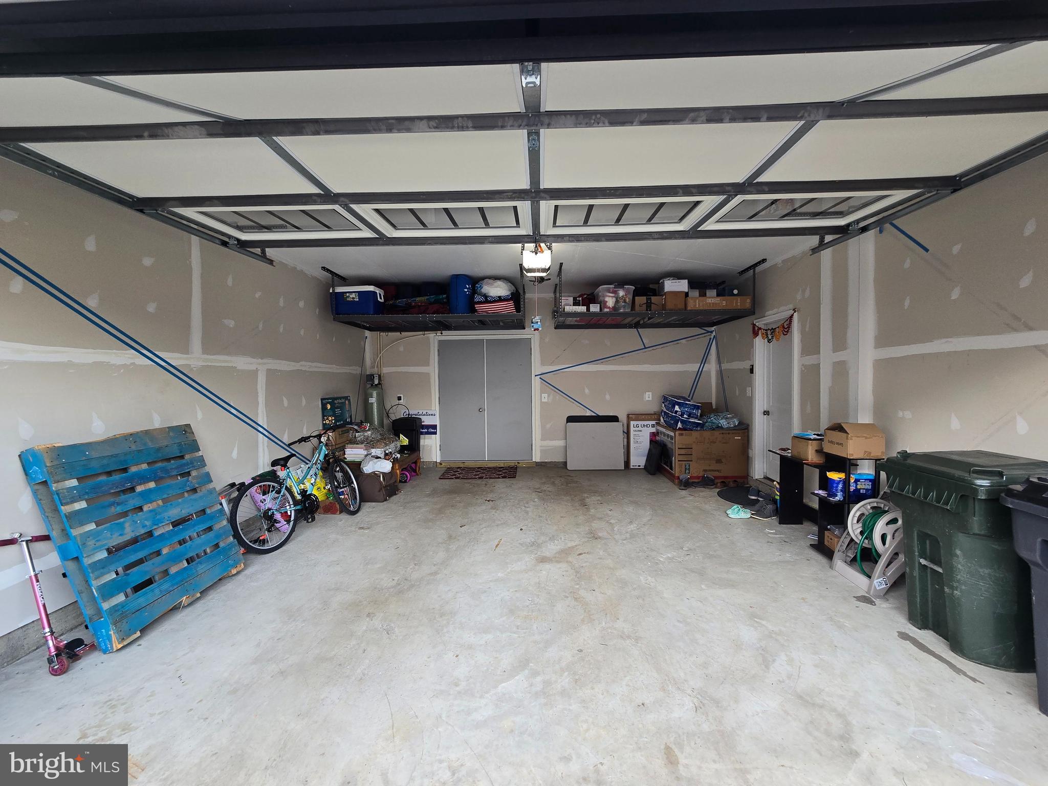 PROSPERITY PLAINS - Residential Lease