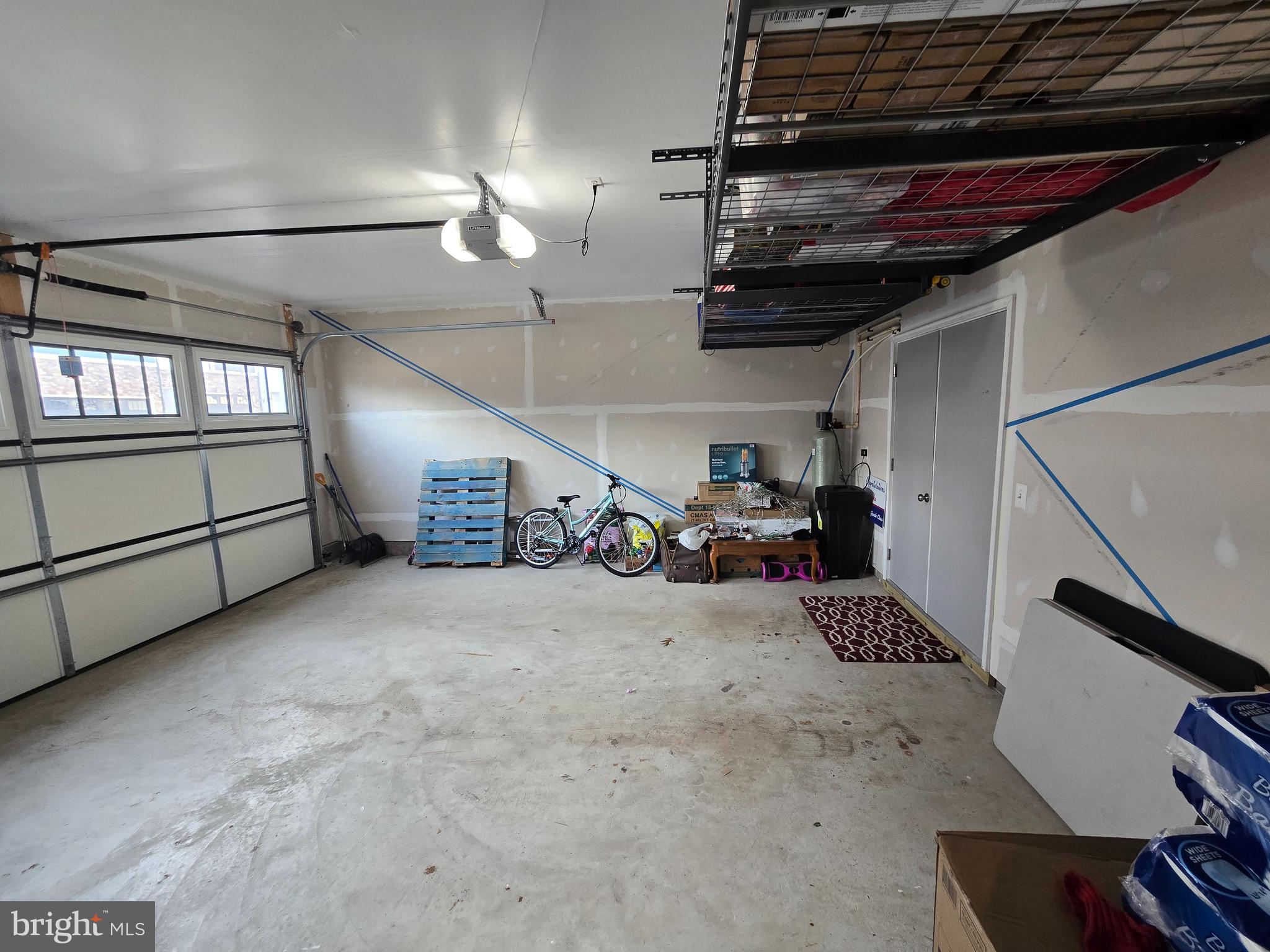 PROSPERITY PLAINS - Residential Lease