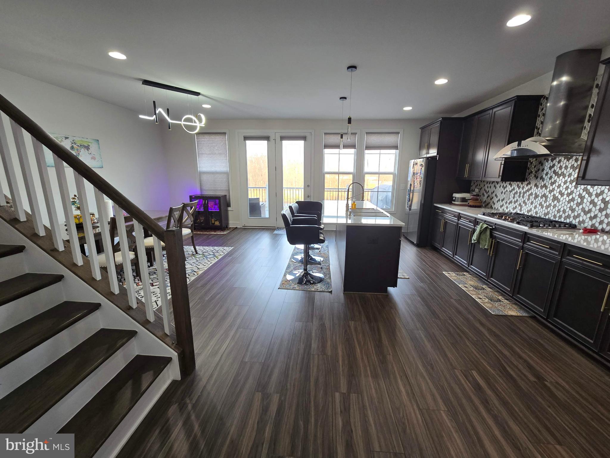 PROSPERITY PLAINS - Residential Lease