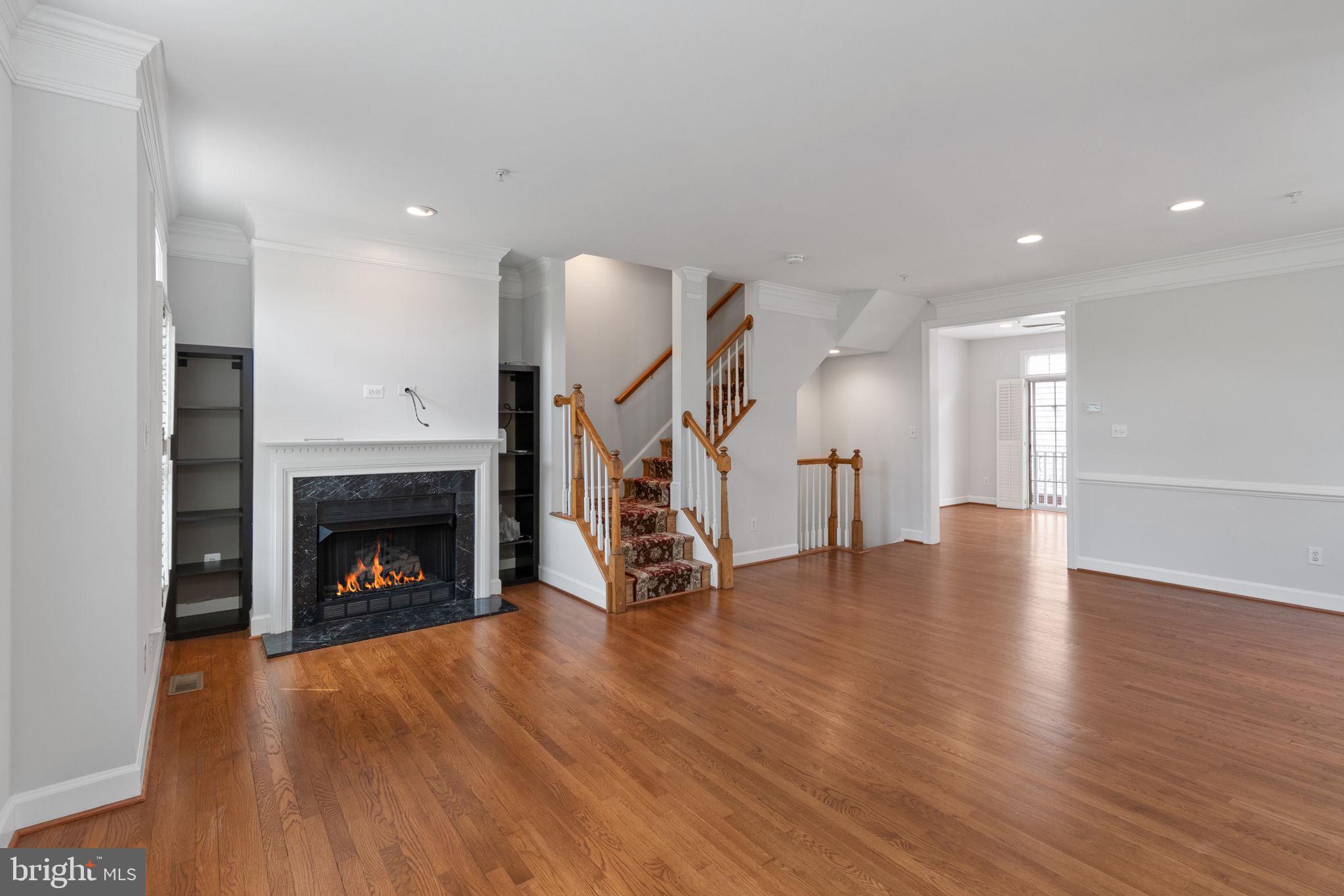 COURTHOUSE HILL - Residential