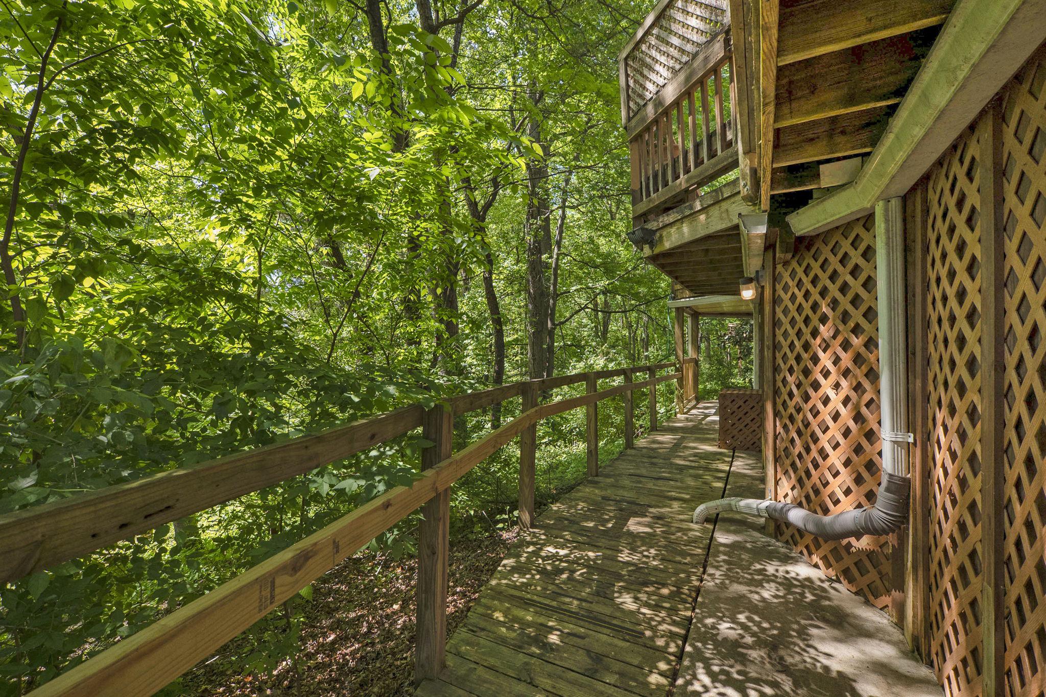 SENECA PARK NORTH - Residential