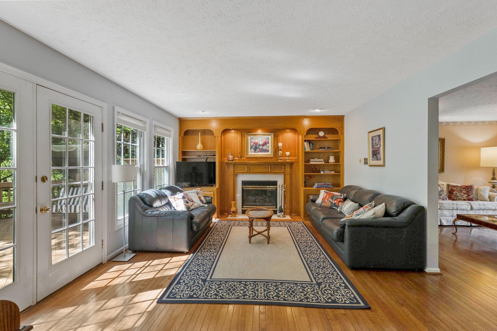 SENECA PARK NORTH - Residential