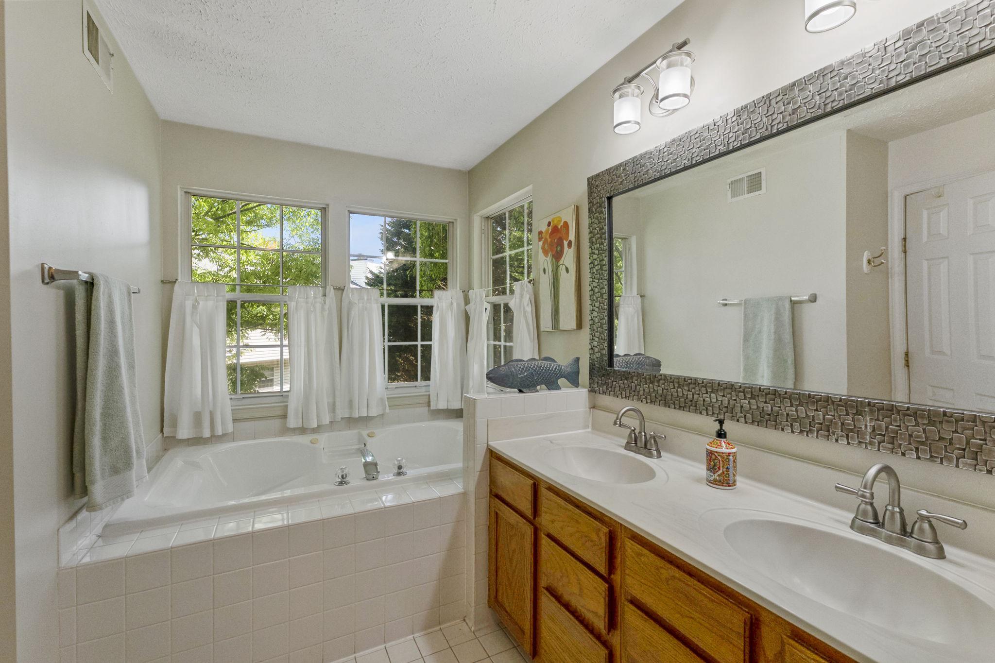 SENECA PARK NORTH - Residential