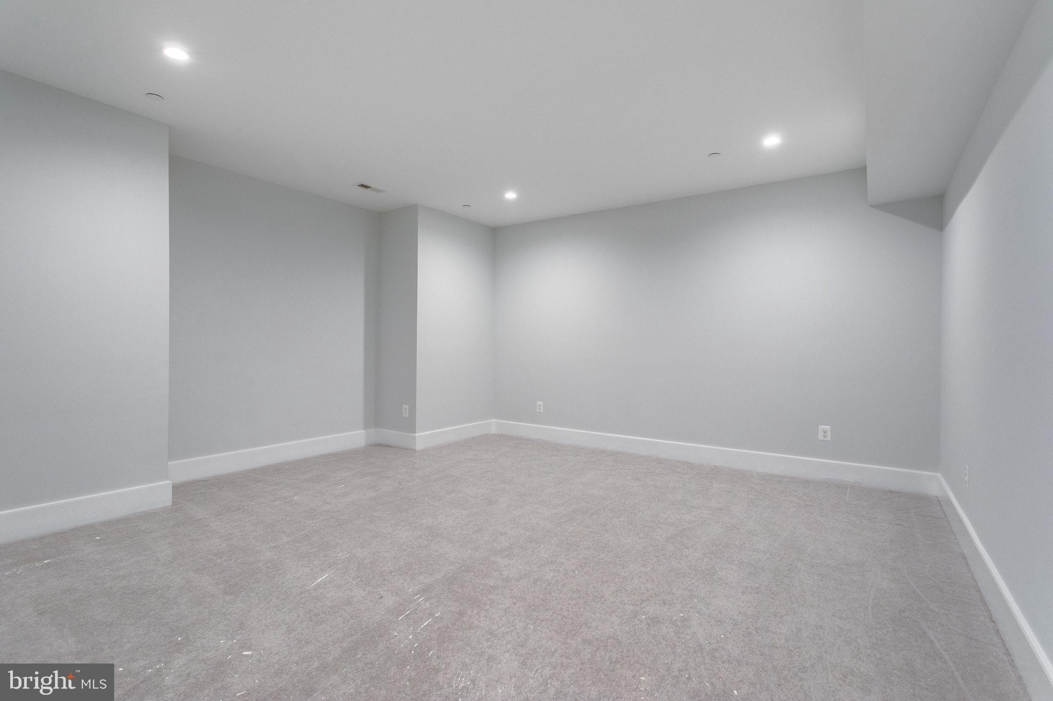 CHARRED OAK ESTATES - Residential