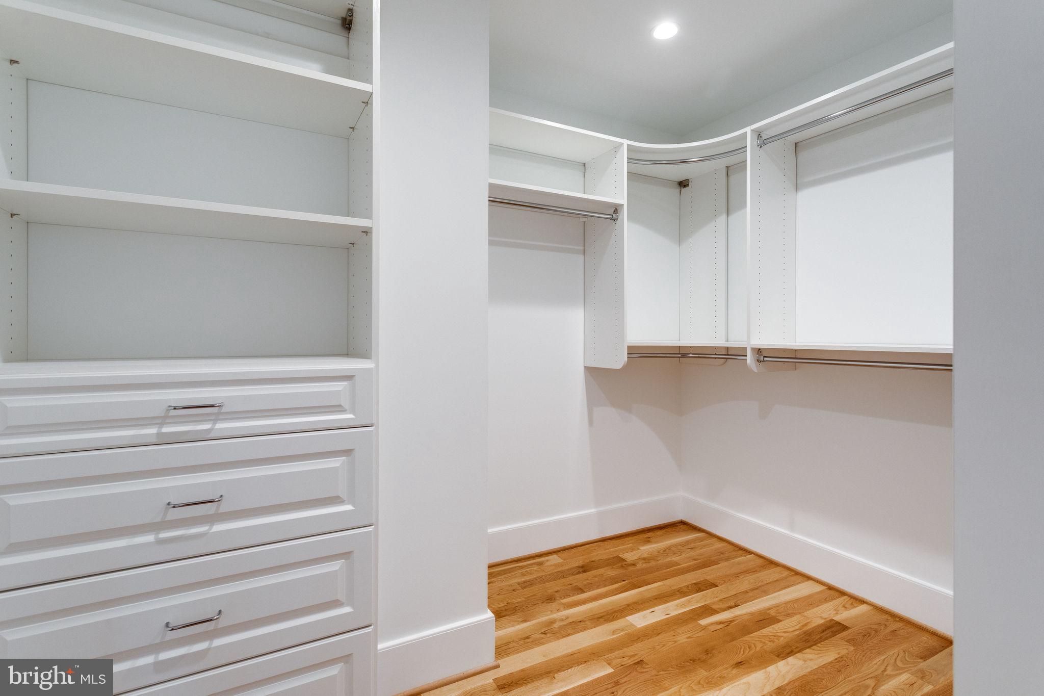 CHARRED OAK ESTATES - Residential